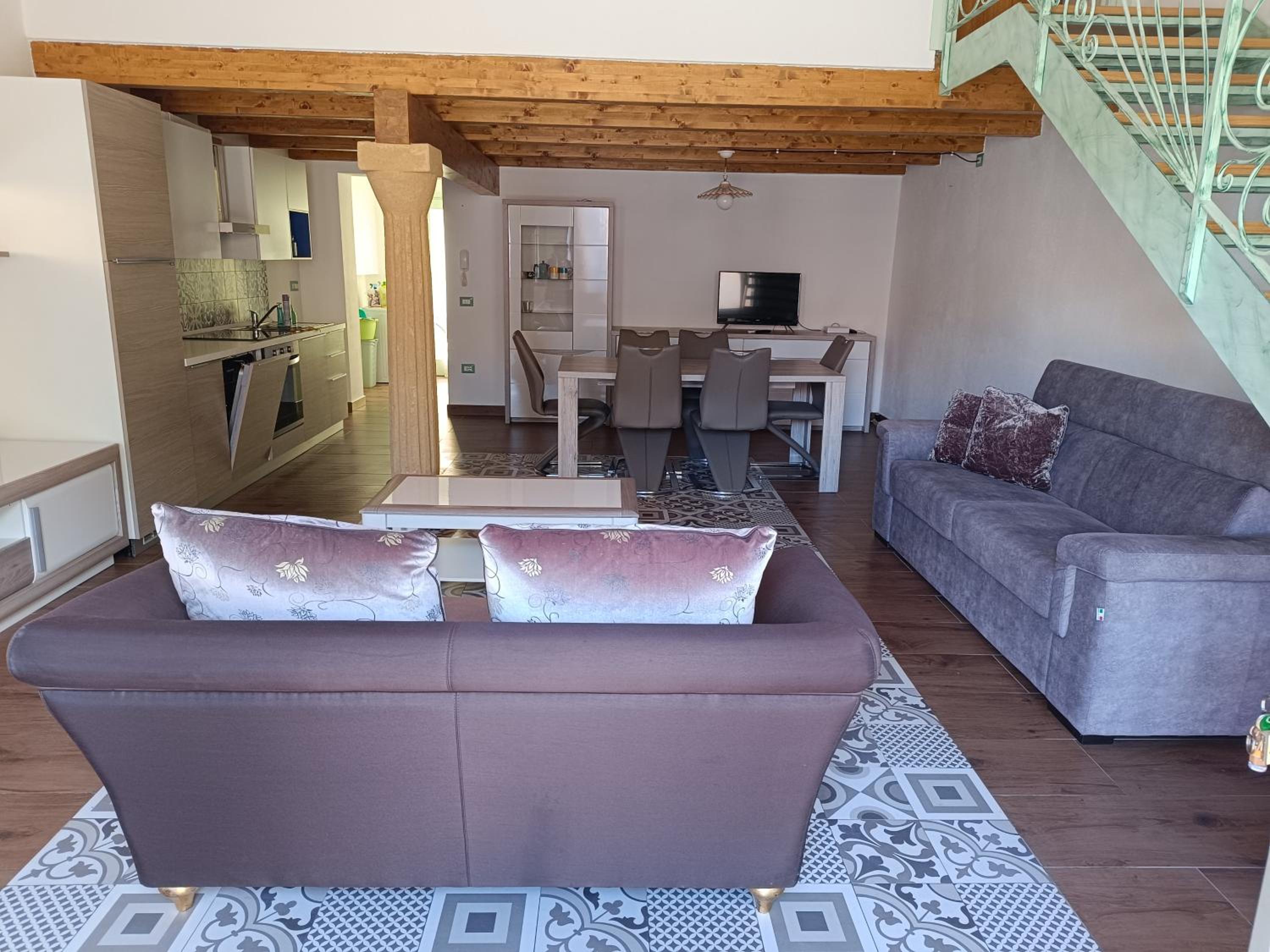 One-Bedroom House photo 1