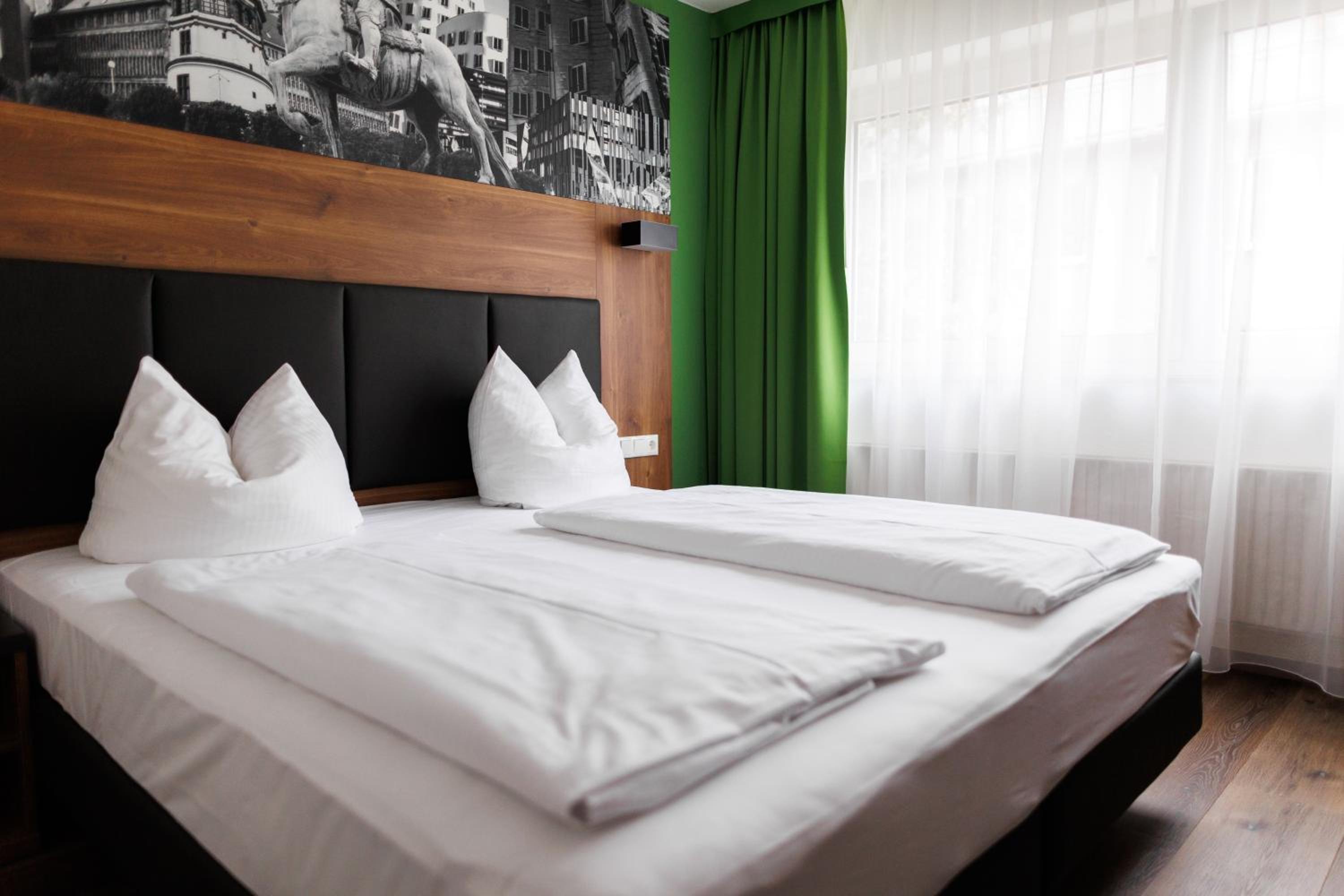 Deluxe Double Room - Photo 4