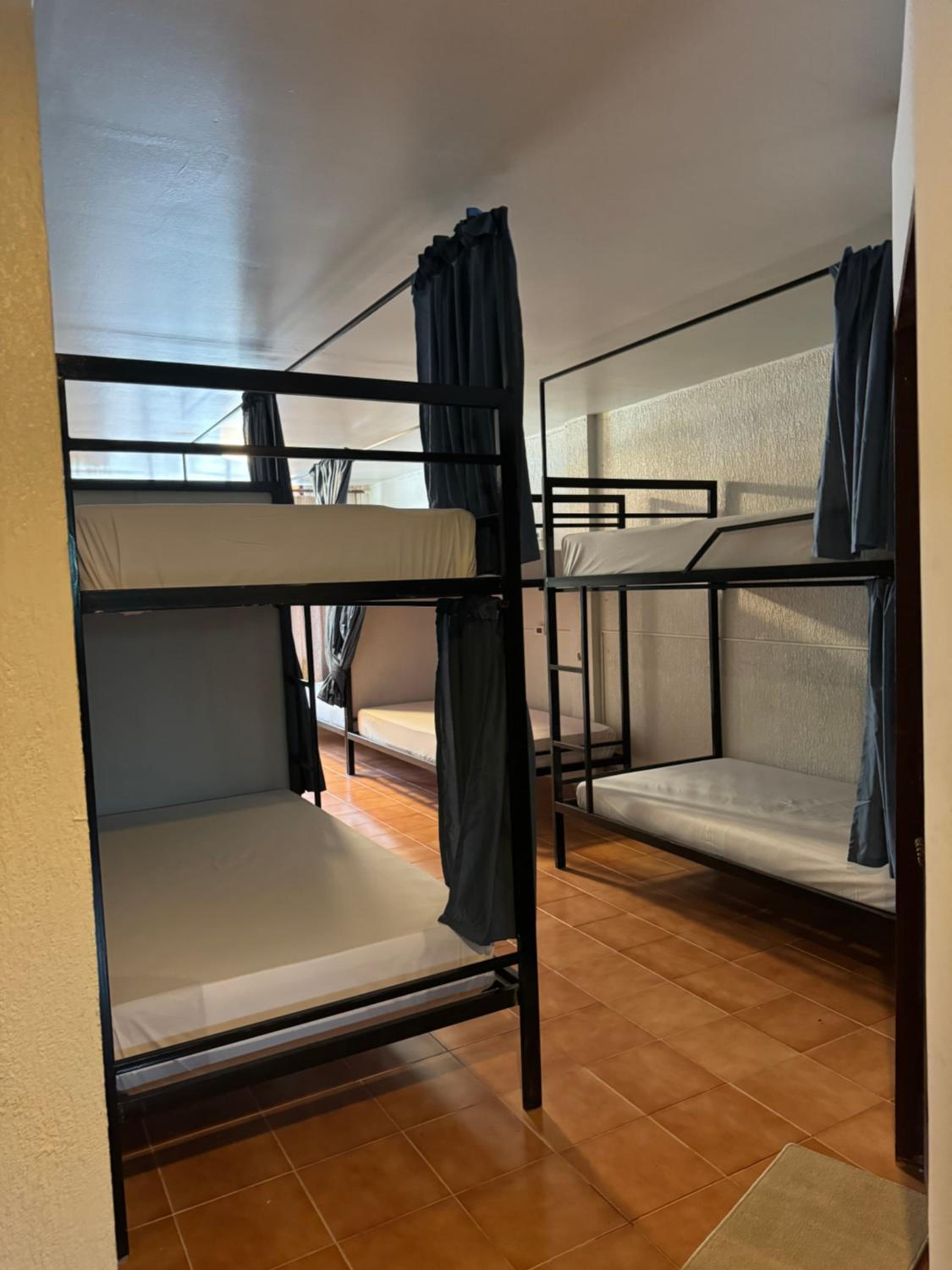Bed in 10-Bed Mixed Dormitory Room photo 1