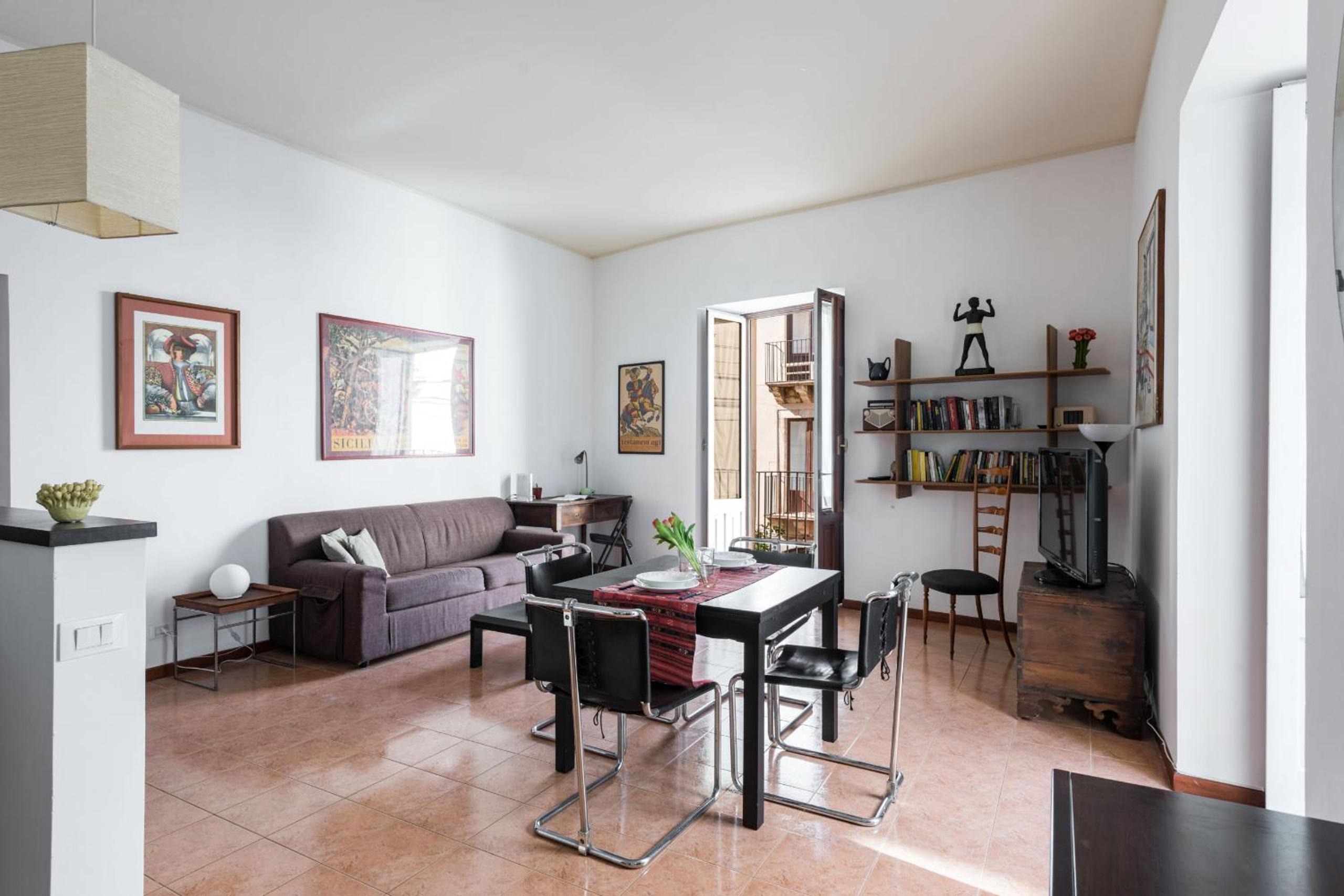 Apartment with Balcony