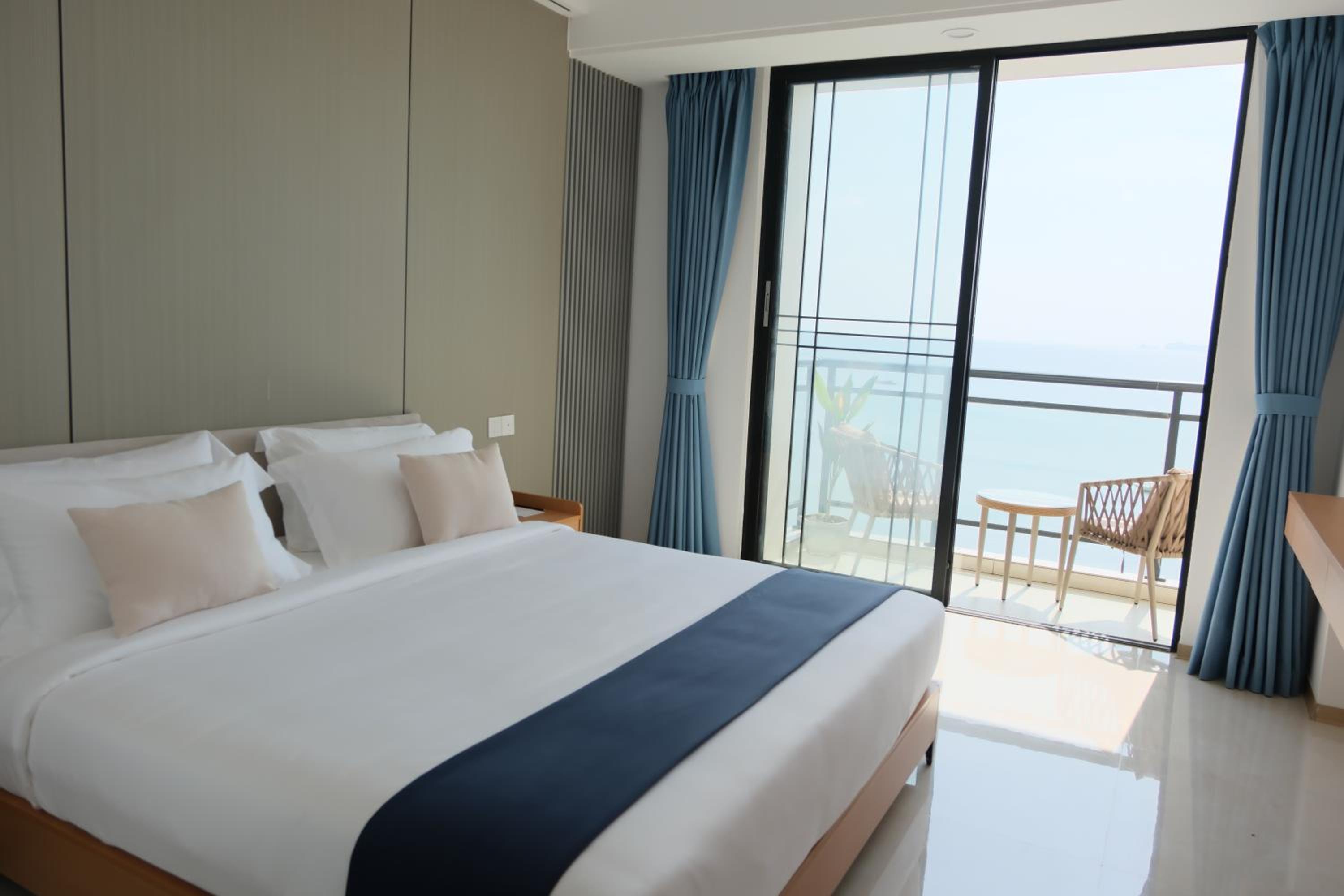 Deluxe Single Room With Sea View - Photo 1