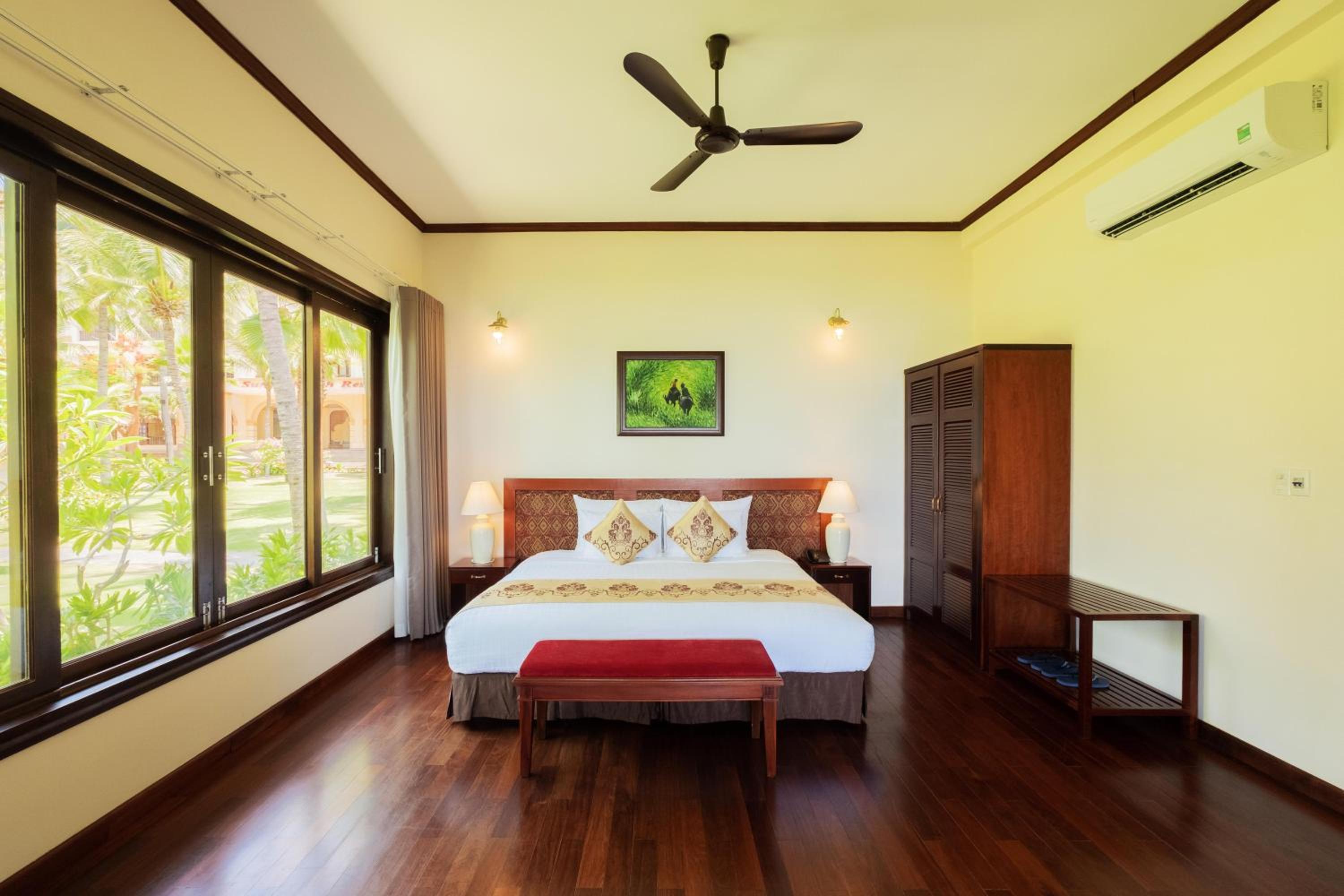 Beach Front Suite Villa Double - Photo 3
