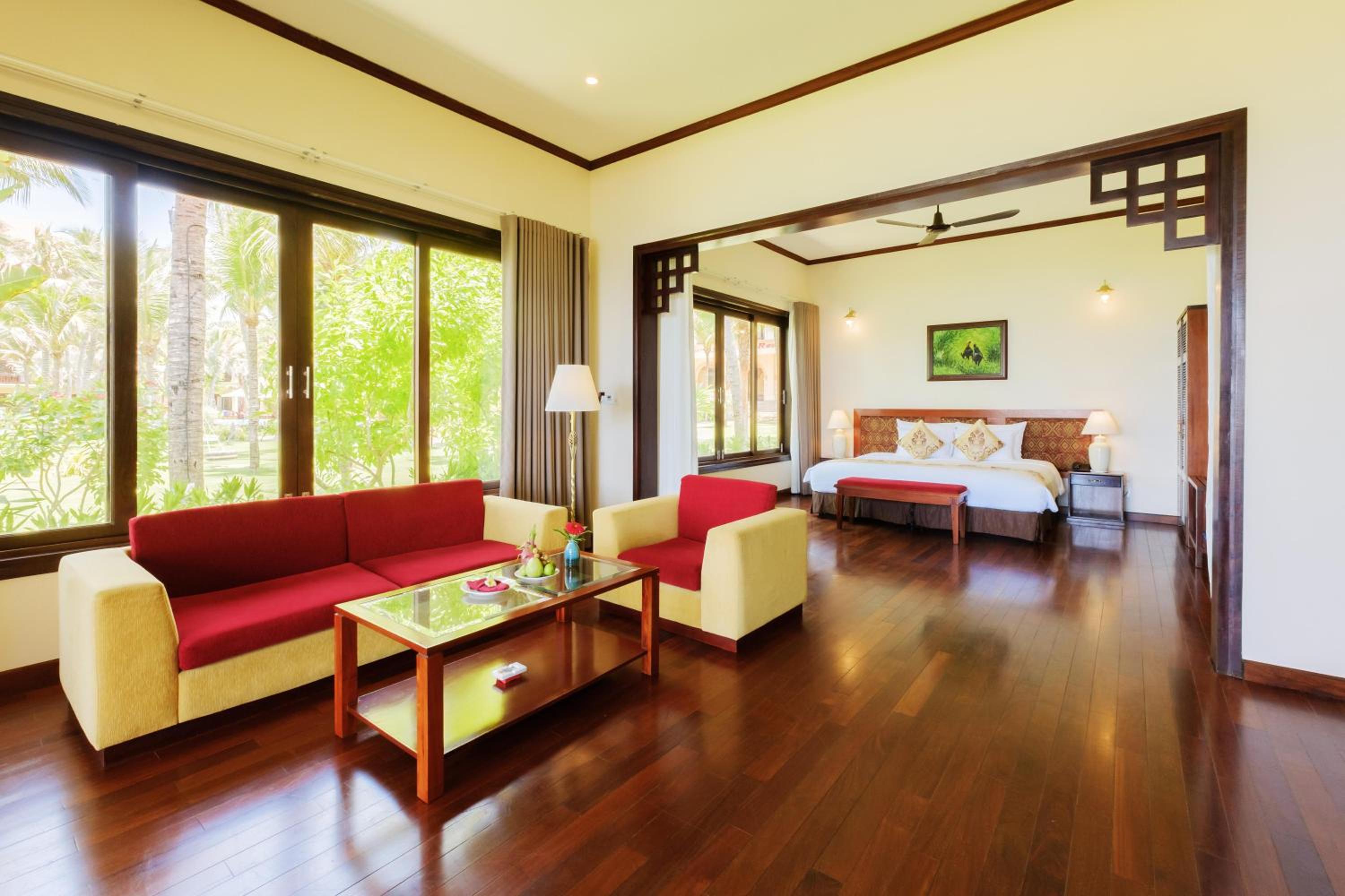 Beach Front Suite Villa Double - Photo 4