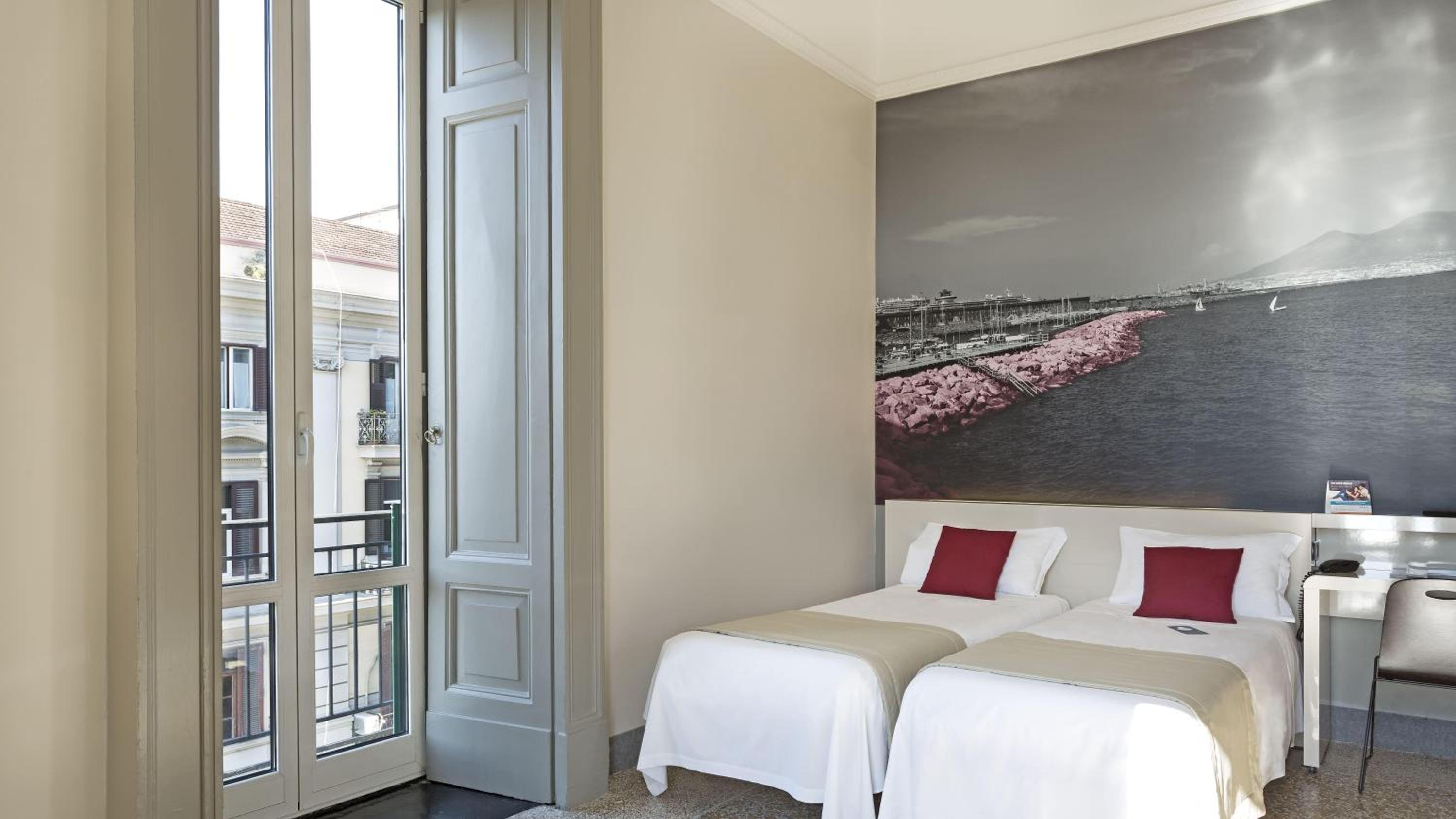 Superior Twin Room - Photo 1