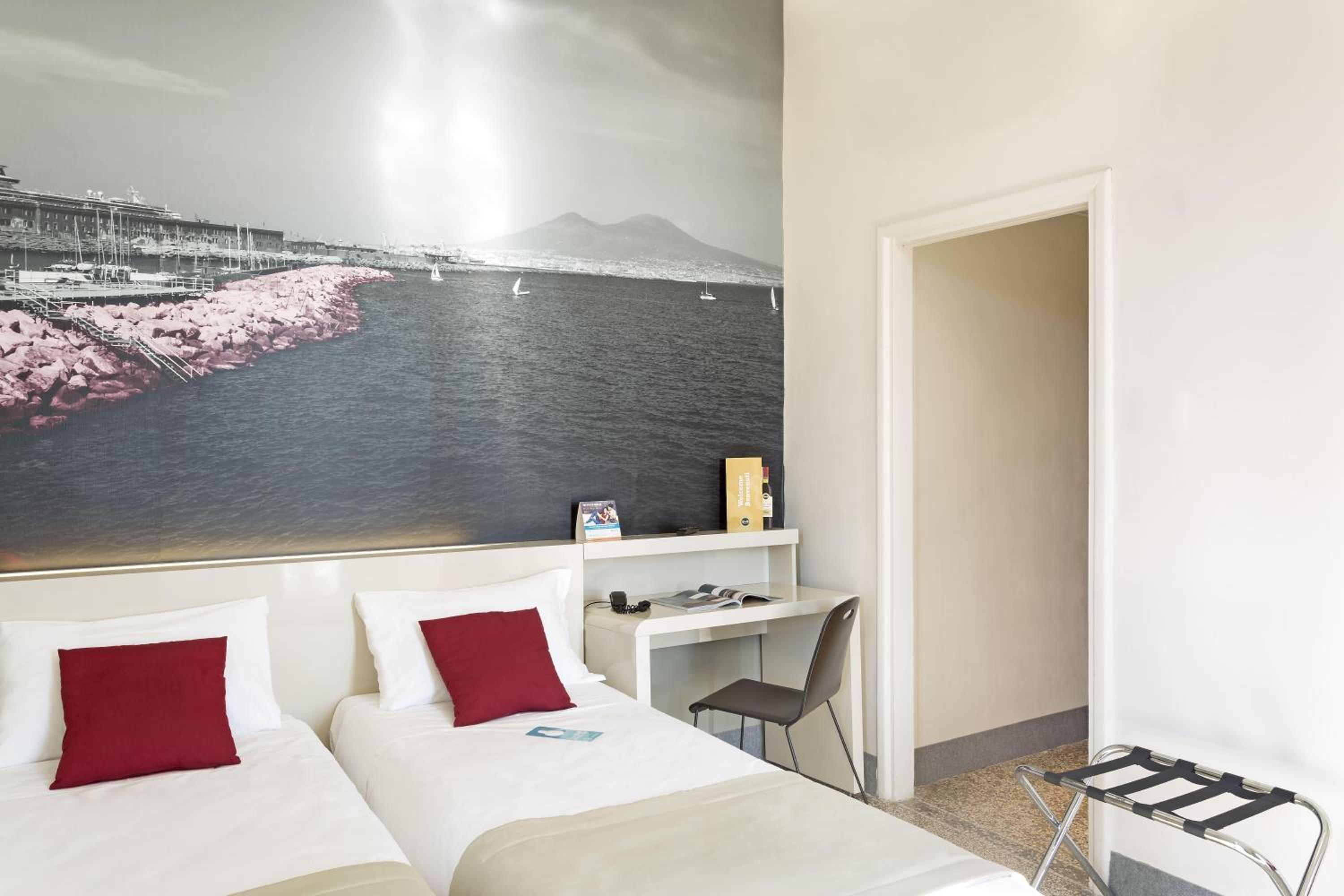Twin Room - Photo 4