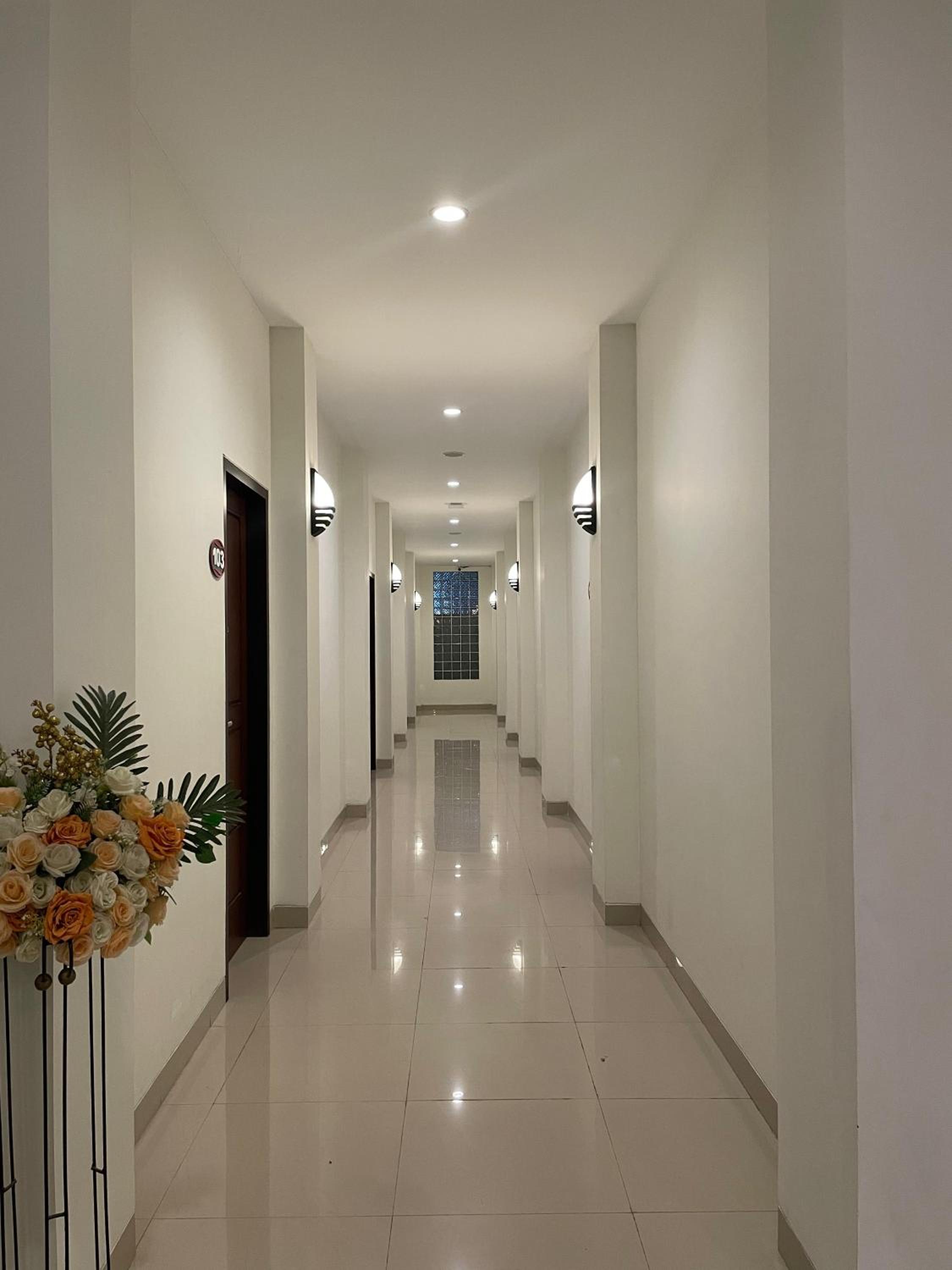 Deluxe Room (2 Adults + 1 Child) photo 2