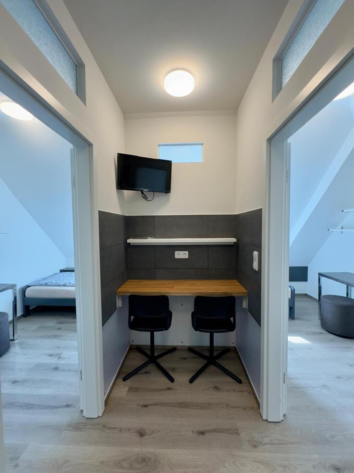 Deluxe Studio