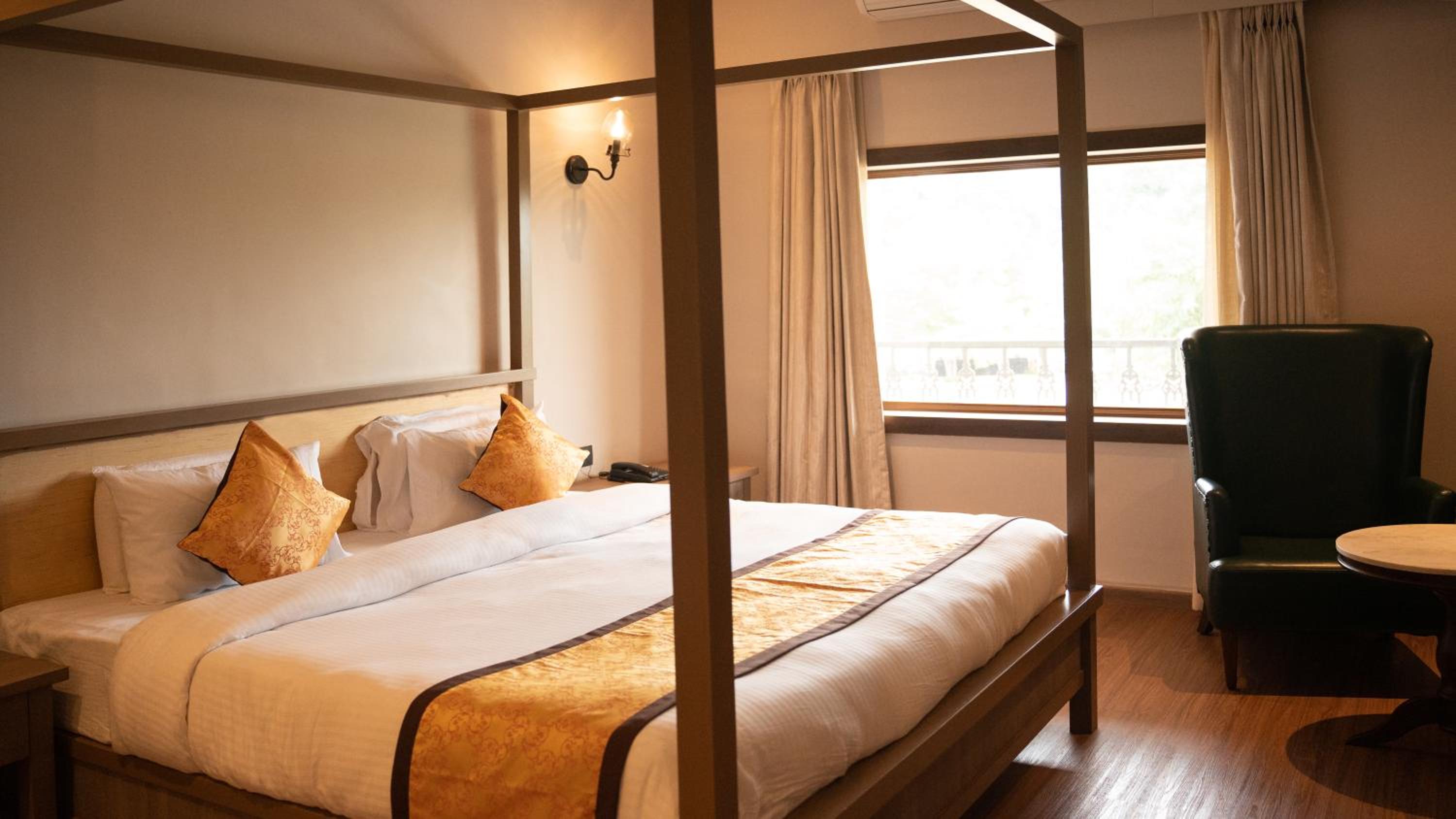 King Suite - Photo 9