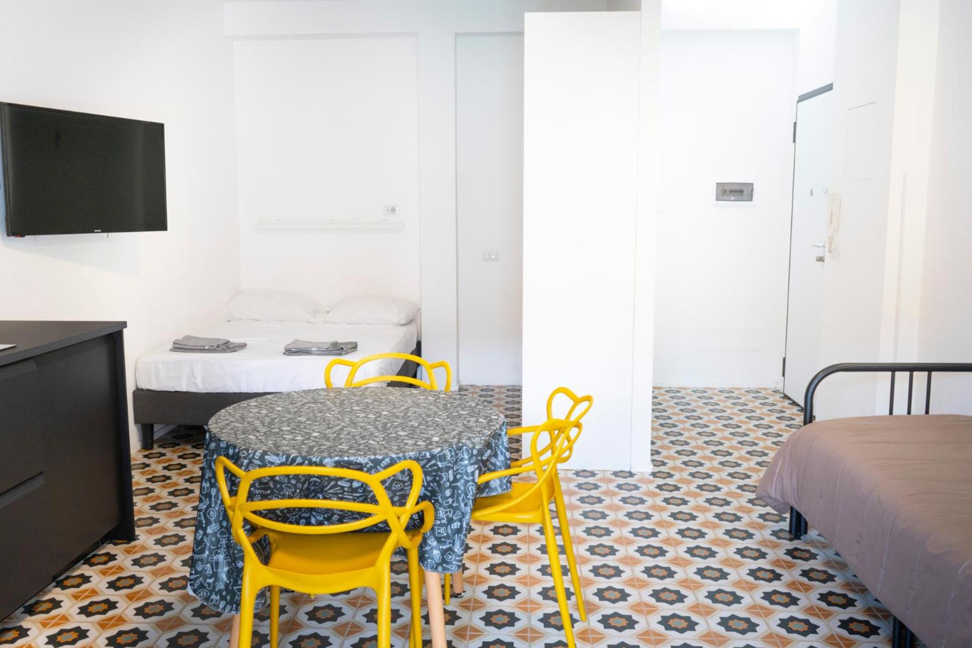 One-Bedroom Apartment