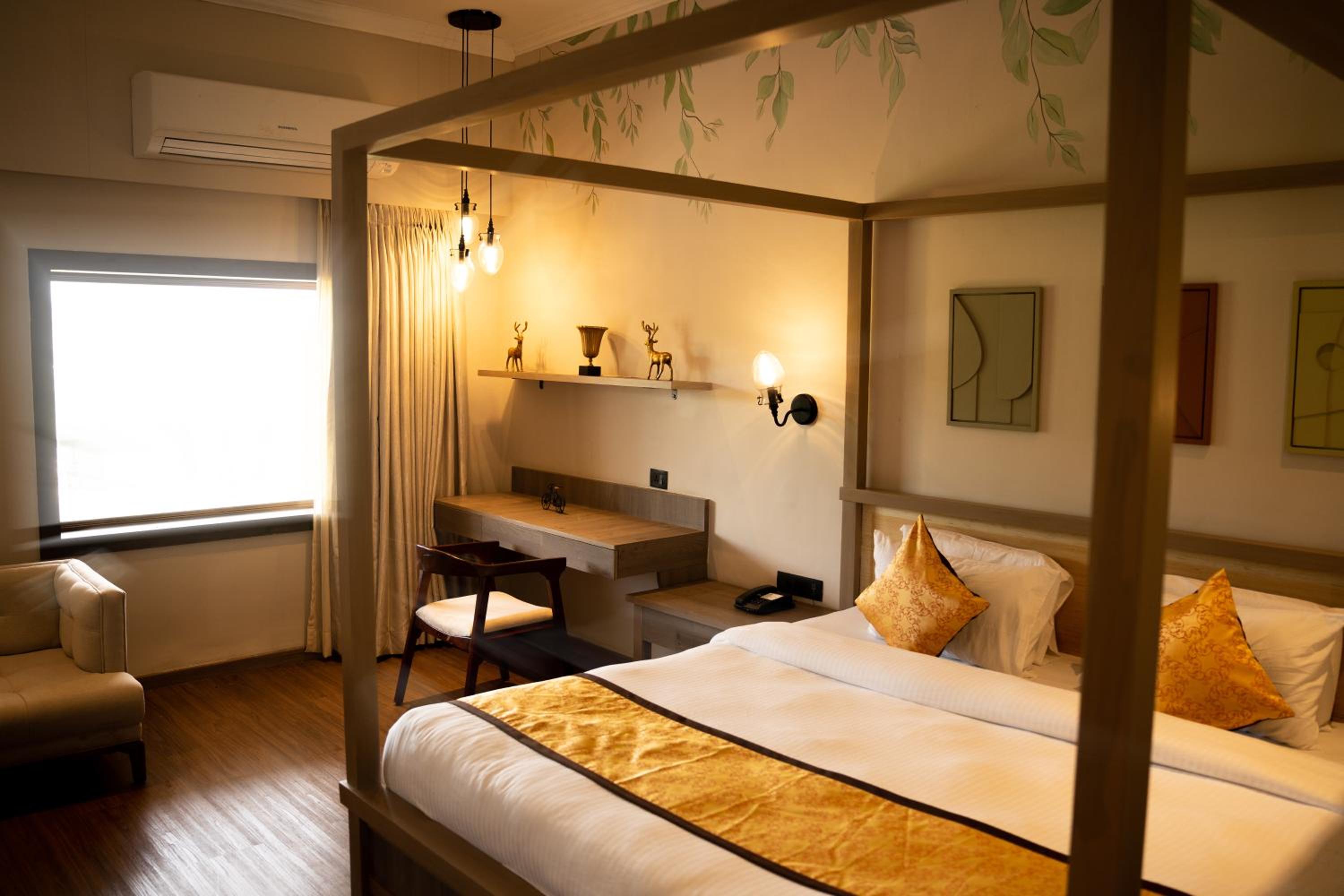 King Suite - Photo 4