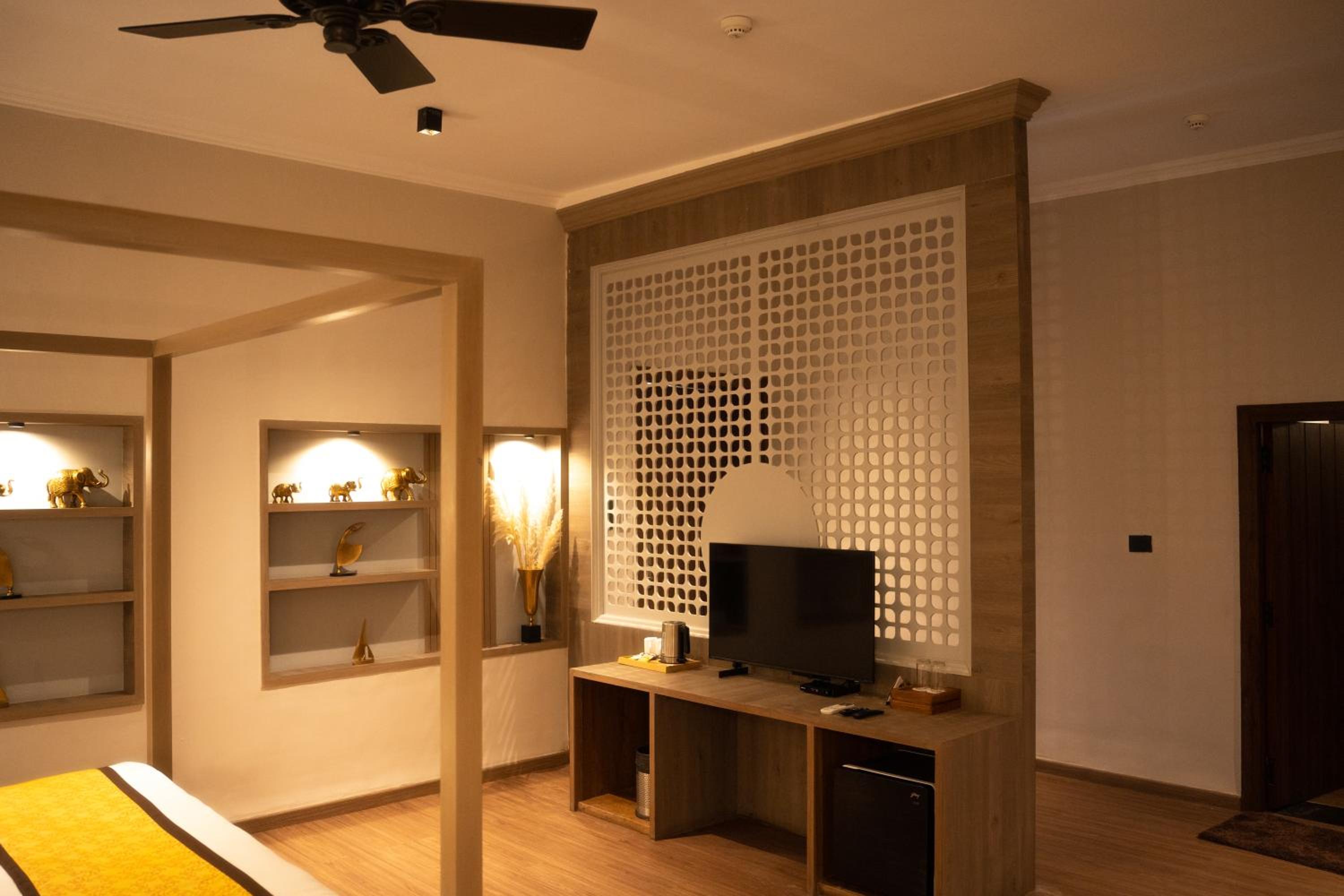 King Suite - Photo 5