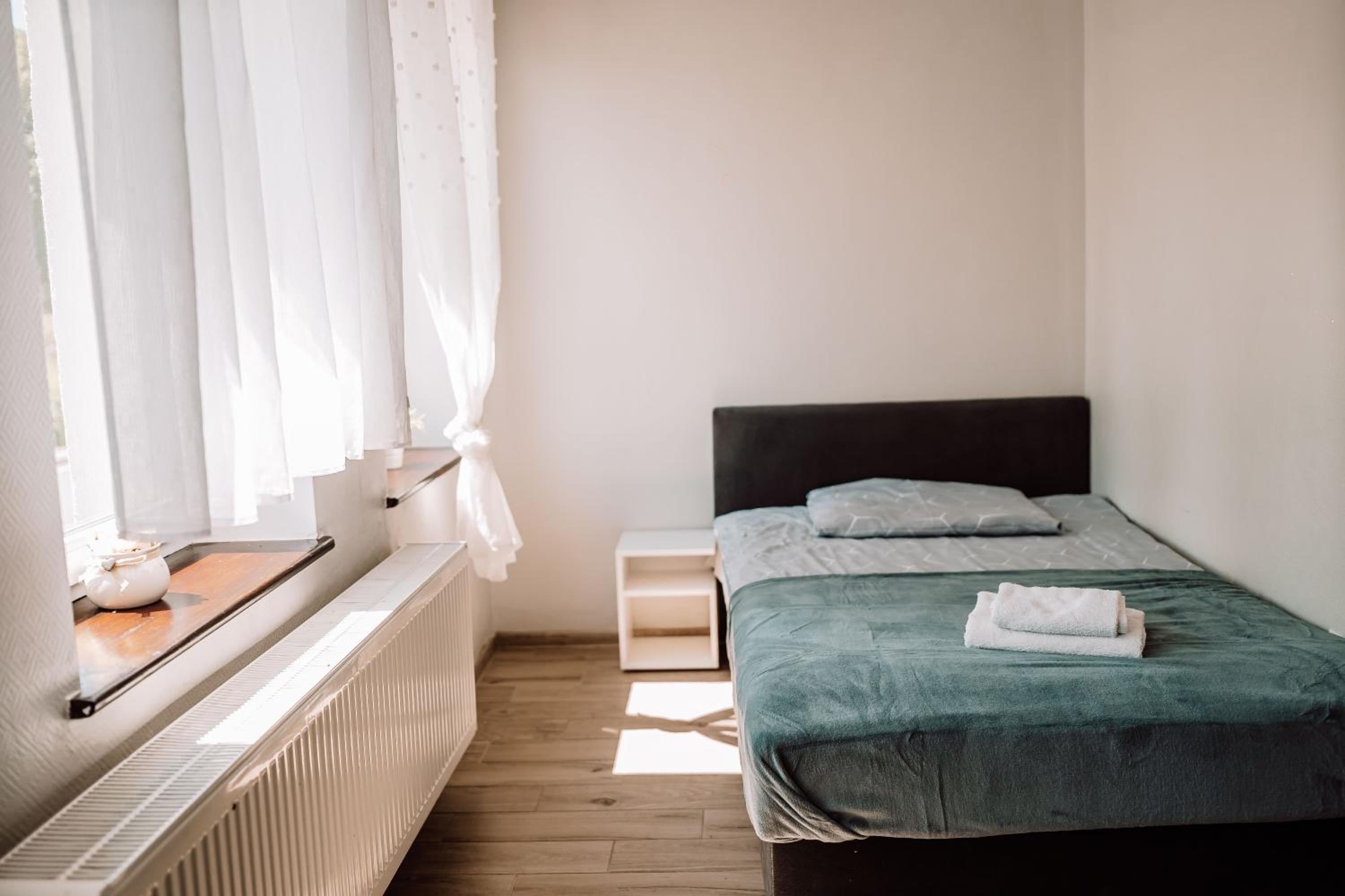 Triple Room with Private Bathroom - Photo 4