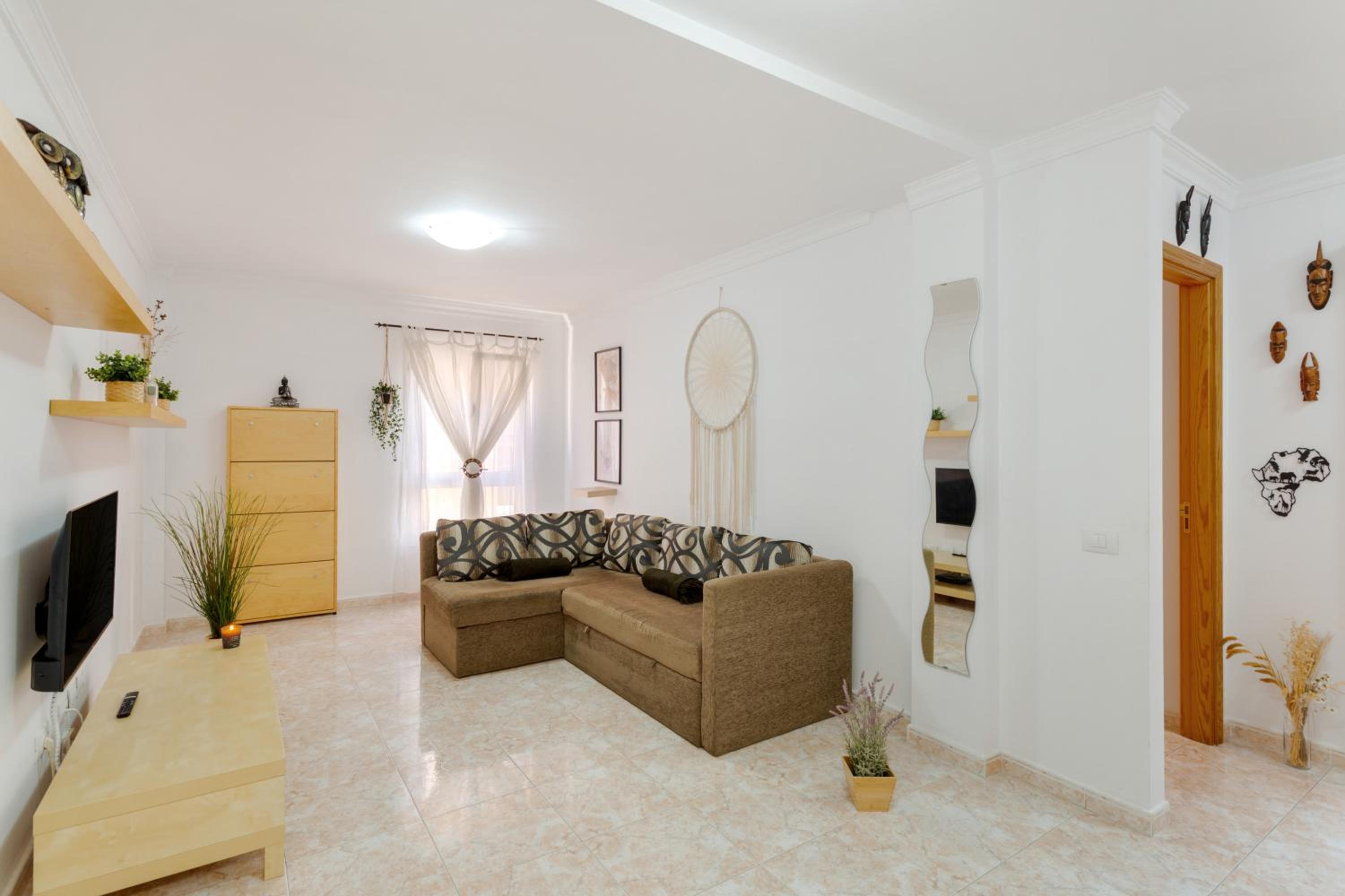 Apartment with Shower photo 2
