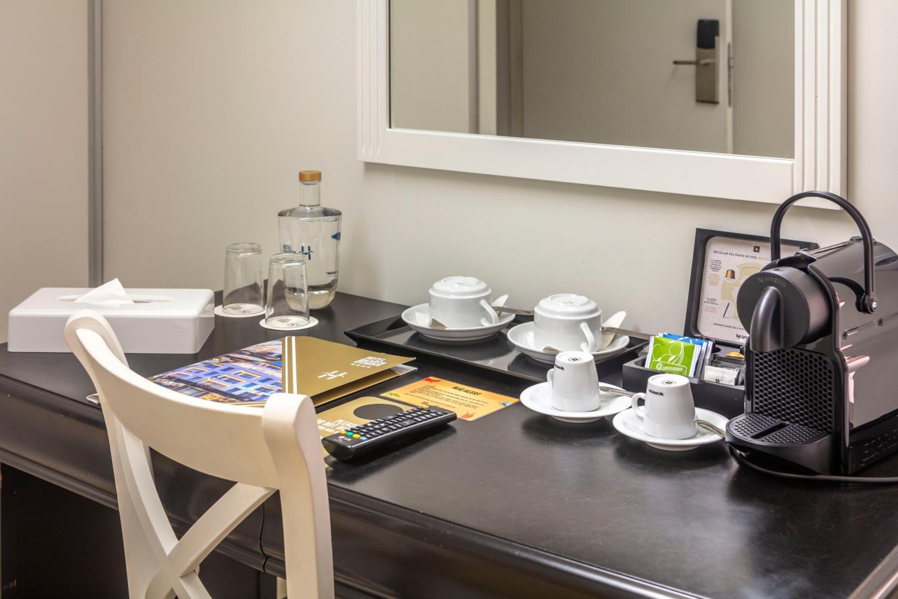 Budget Double Room - Photo 6