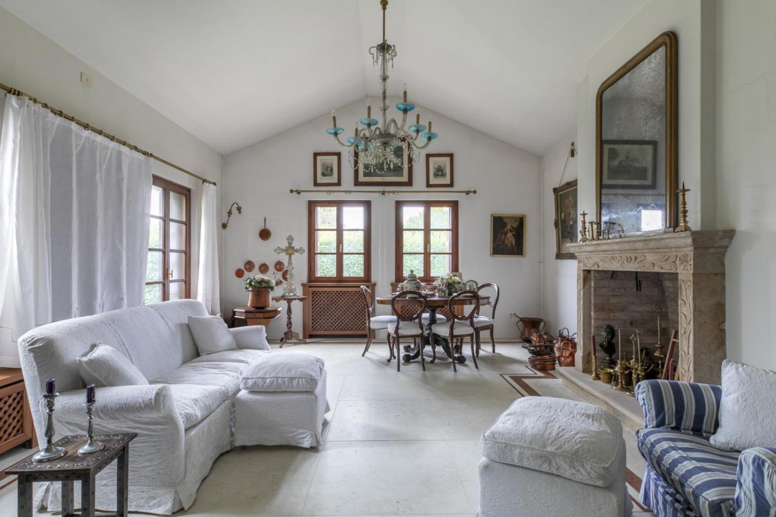 Three-Bedroom Villa photo 2