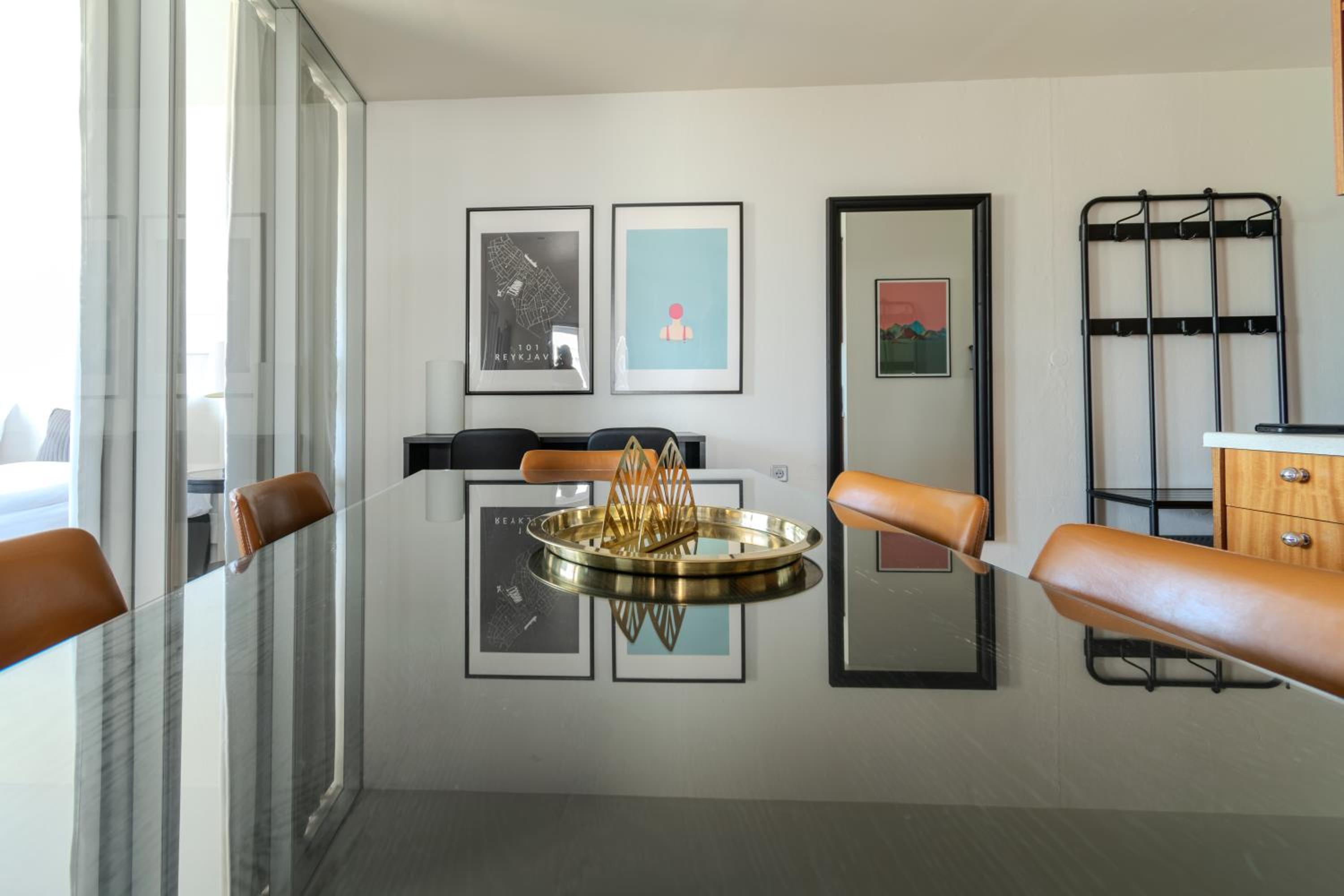 Three-Bedroom Apartment - Photo 8