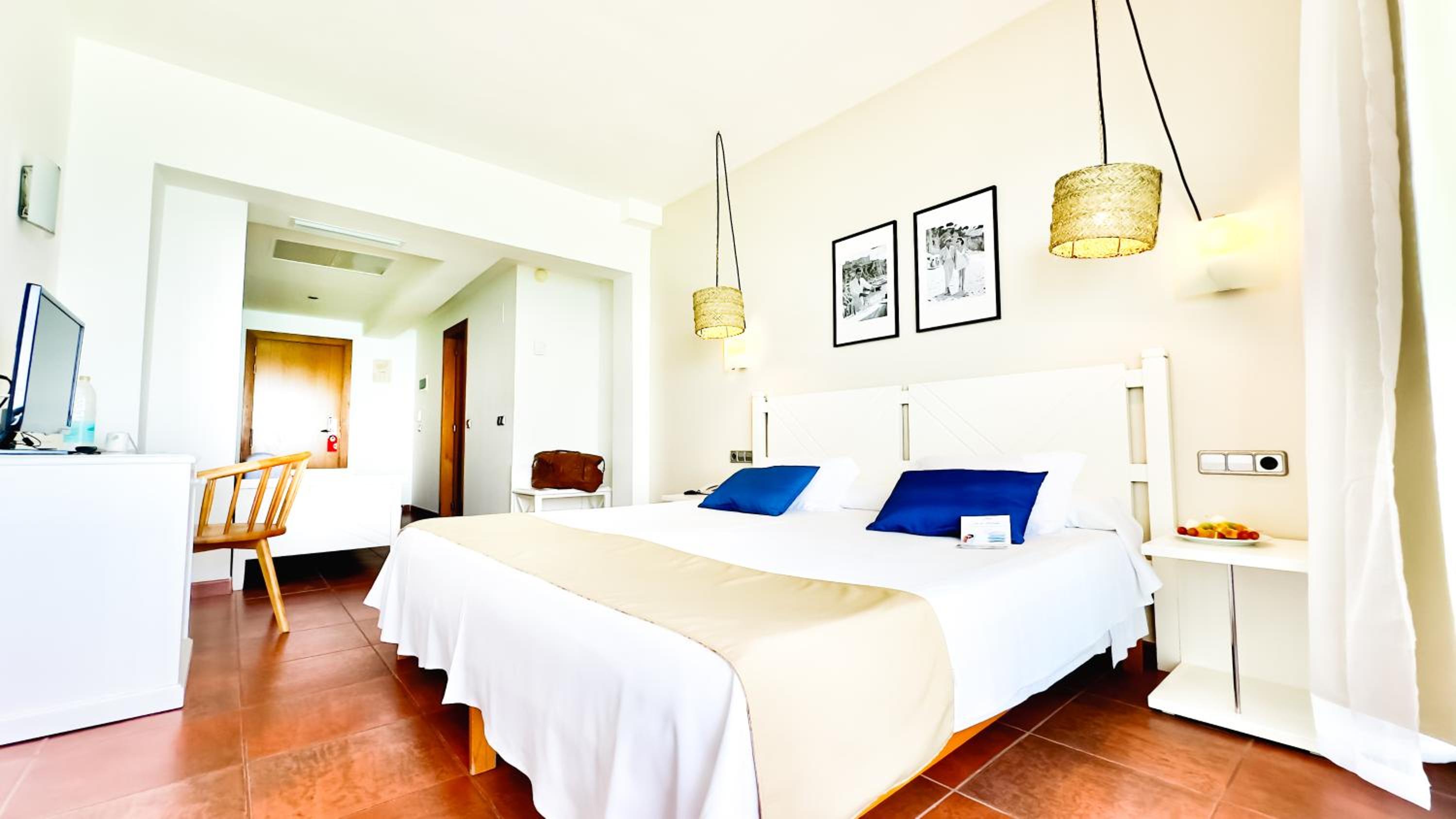 Triple Room with Sea View