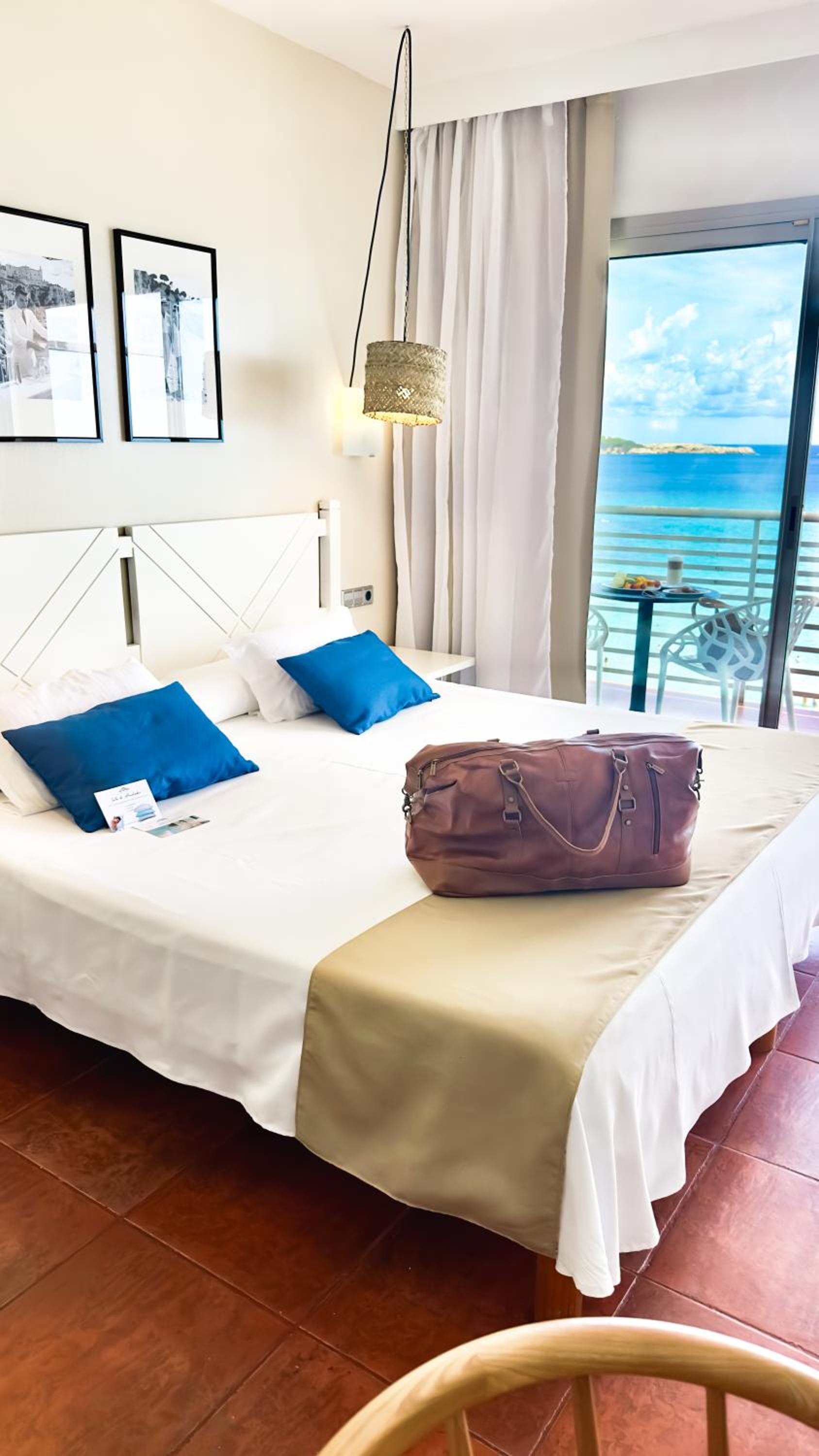 Triple Room with Sea View