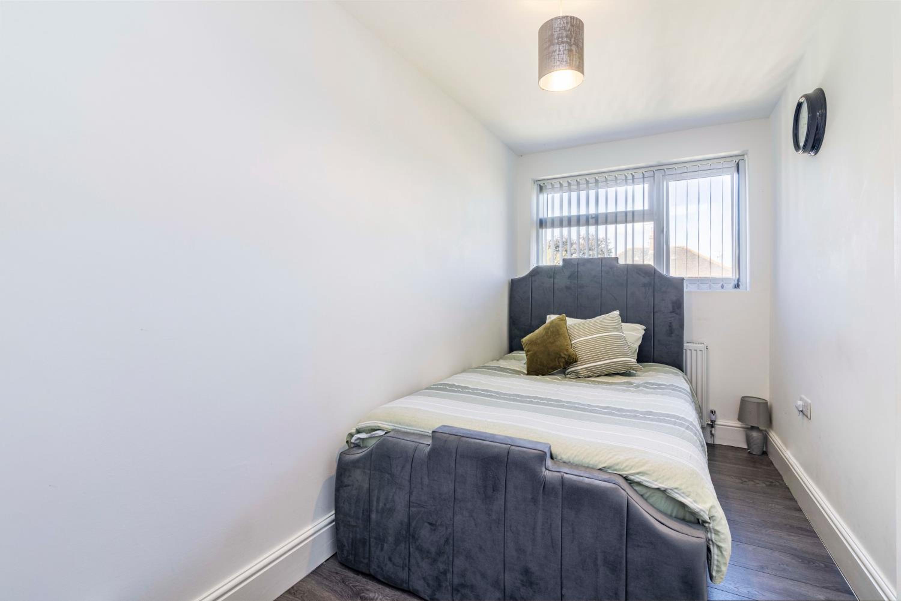 Two-Bedroom House photo 3