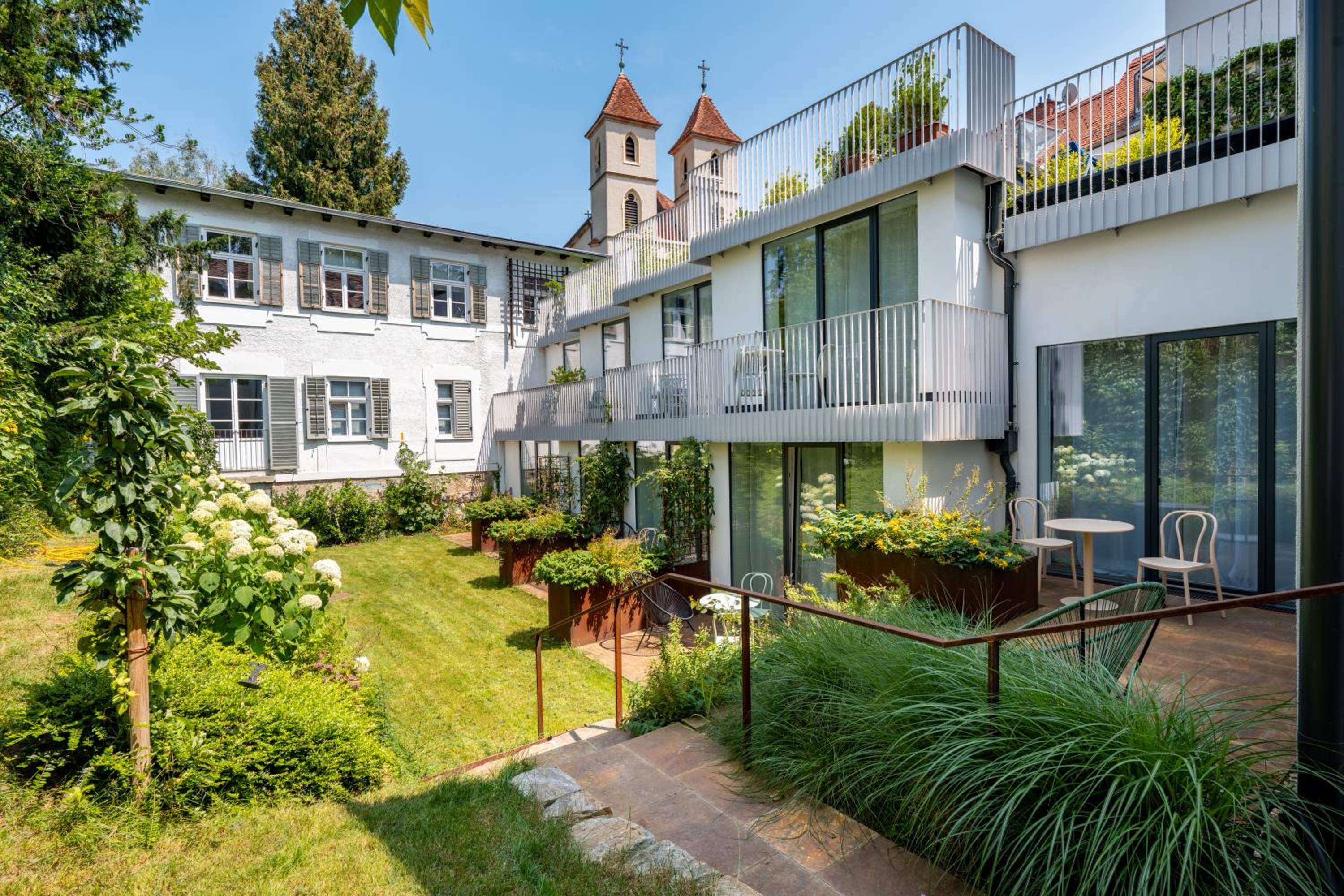 Studio with Balcony photo 2