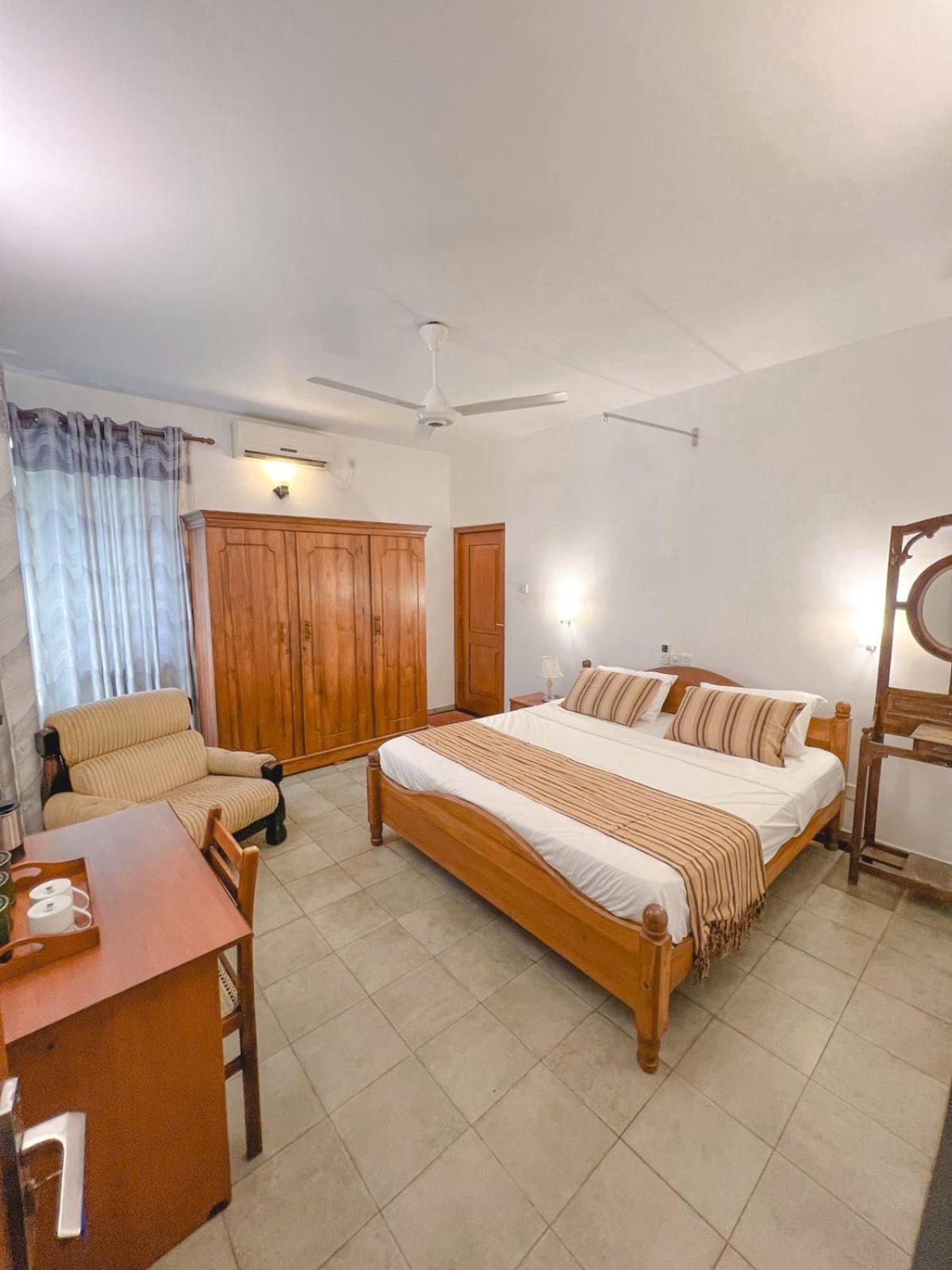 Double Room with Private Bathroom photo 1