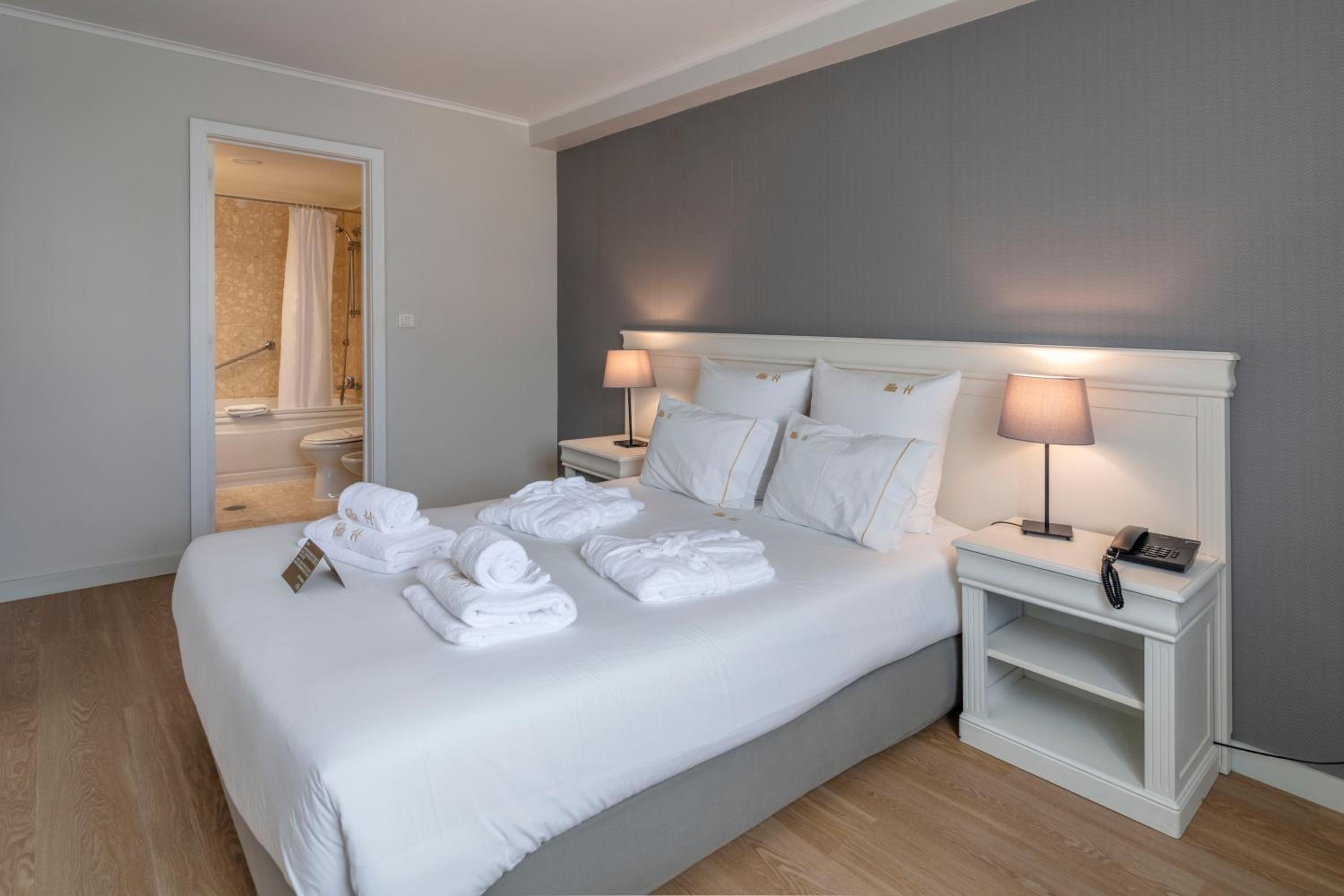 One-Bedroom Apartment - Photo 6