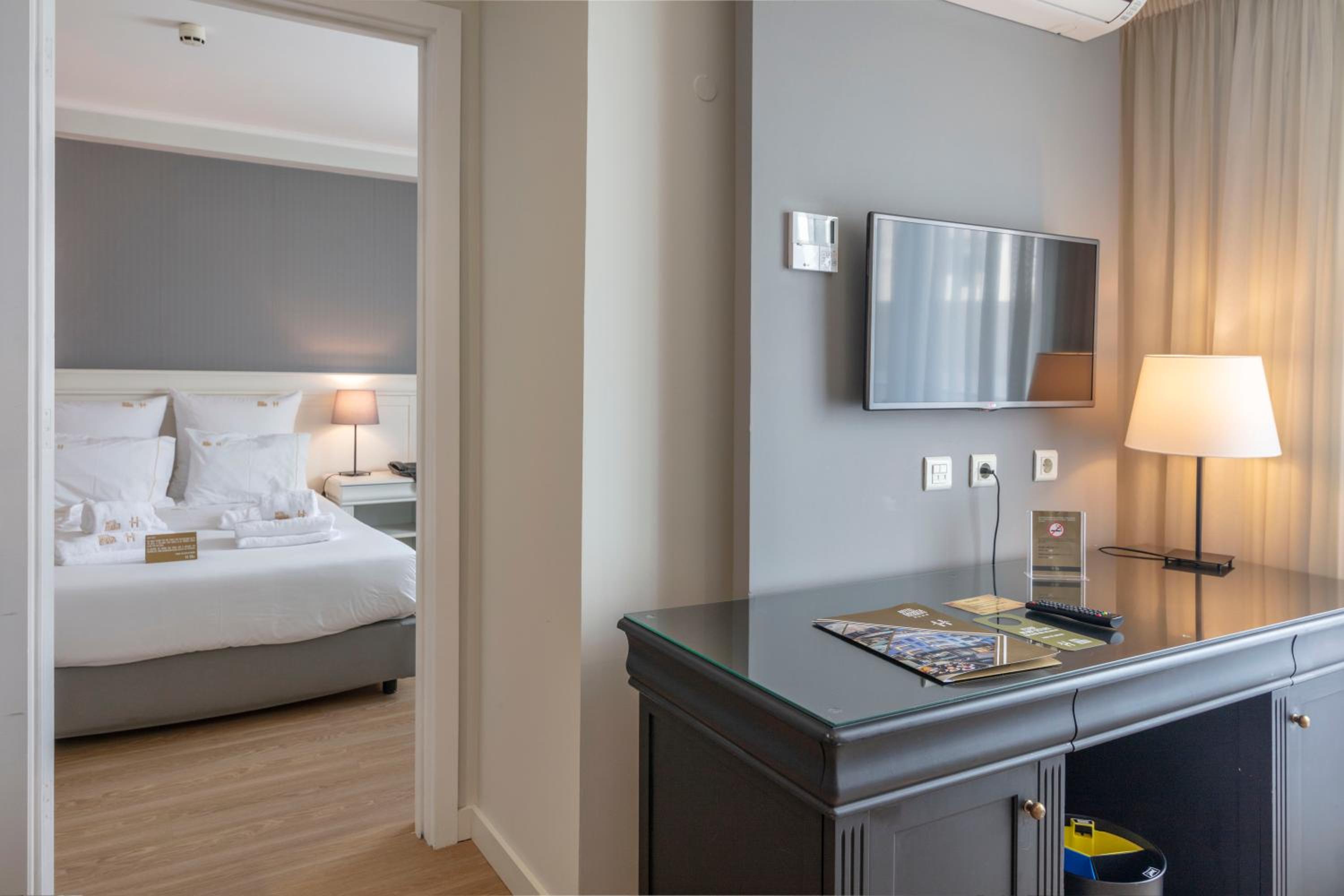 One-Bedroom Apartment - Photo 9