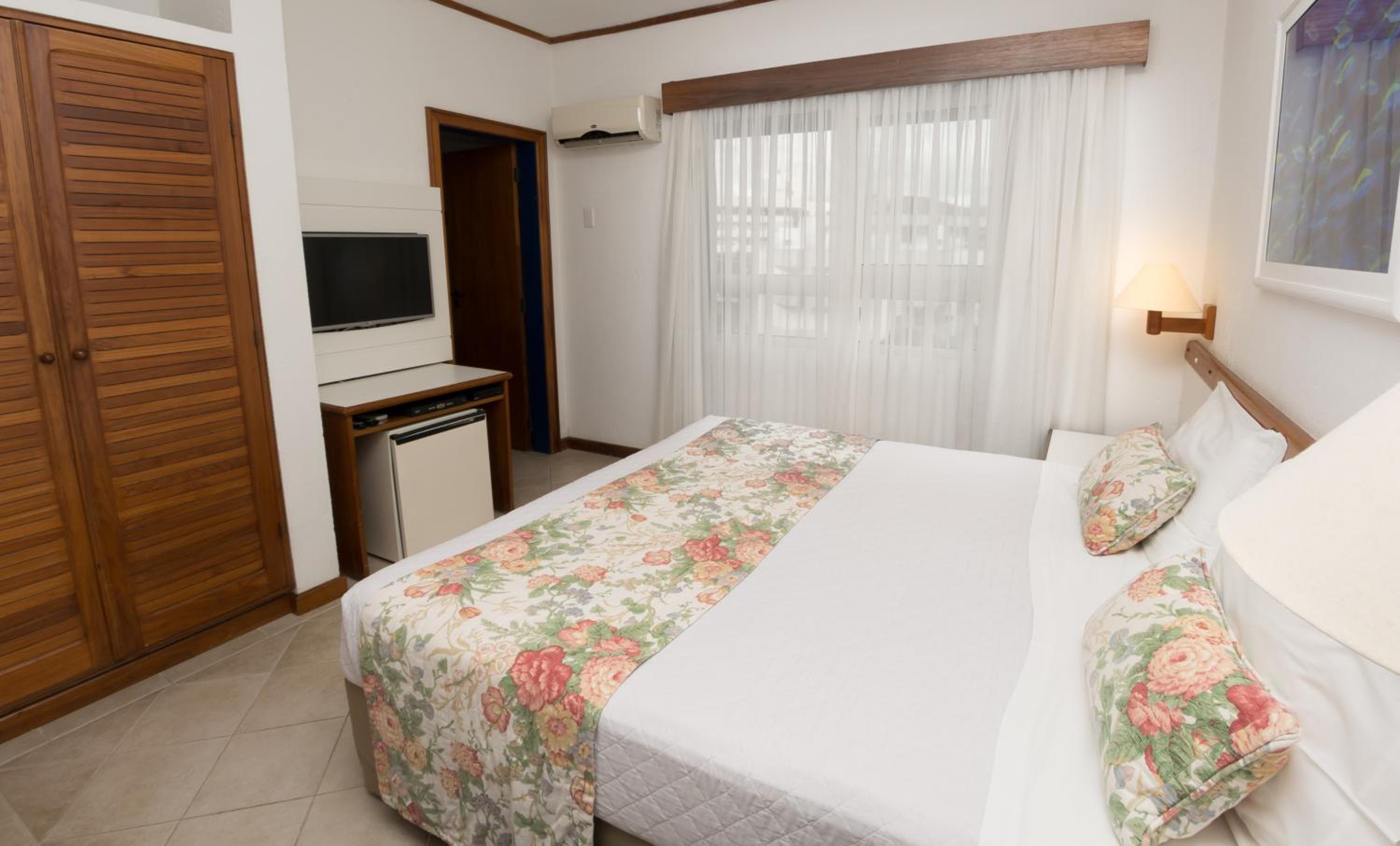 Standard Double Room - Photo 2