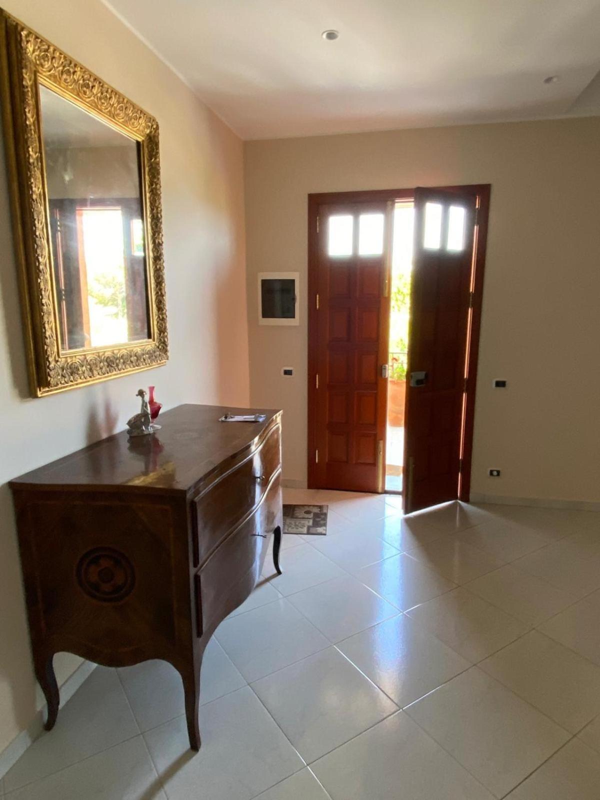 Two-Bedroom Deluxe Apartment with Balcony