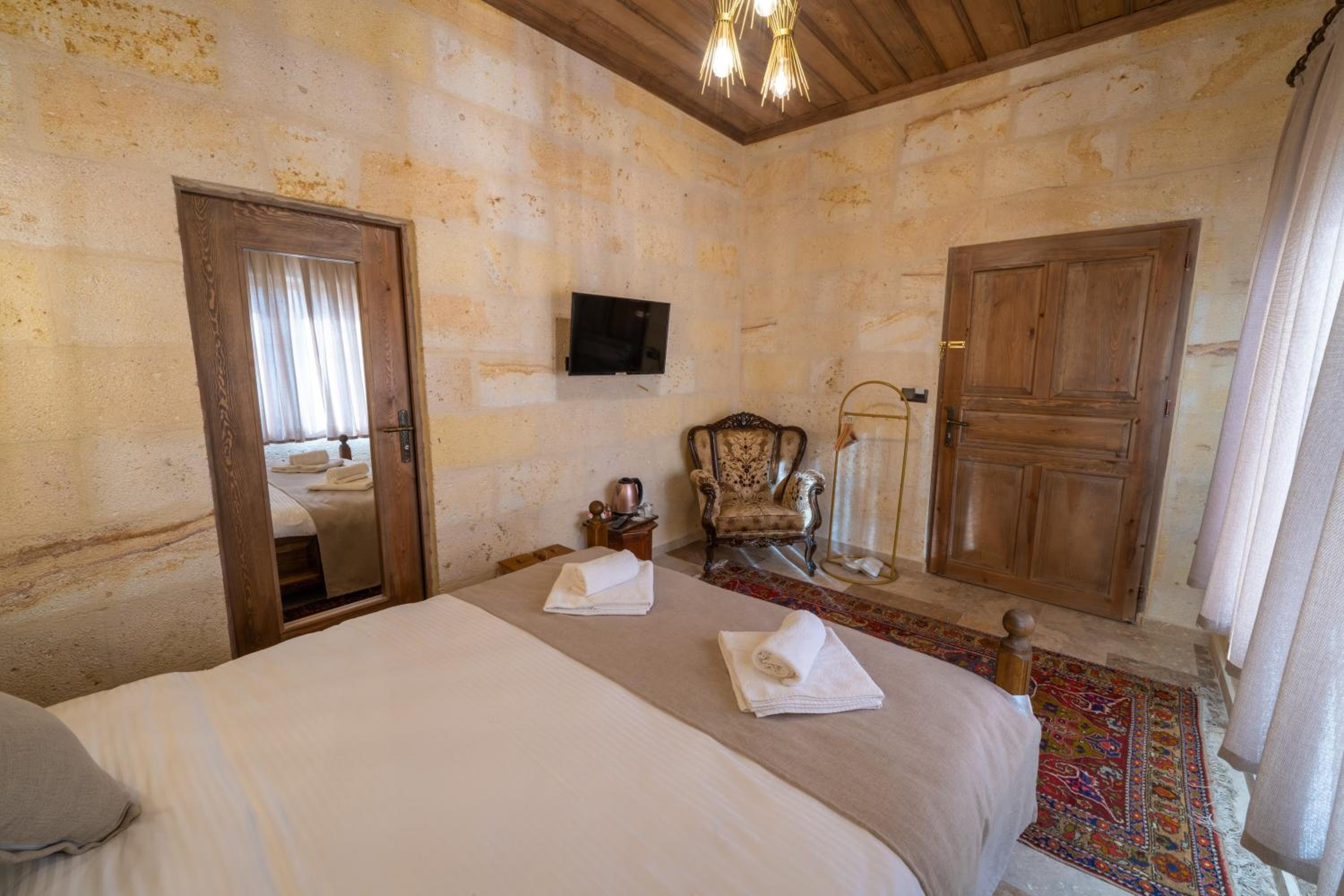 Deluxe Double Room photo 2