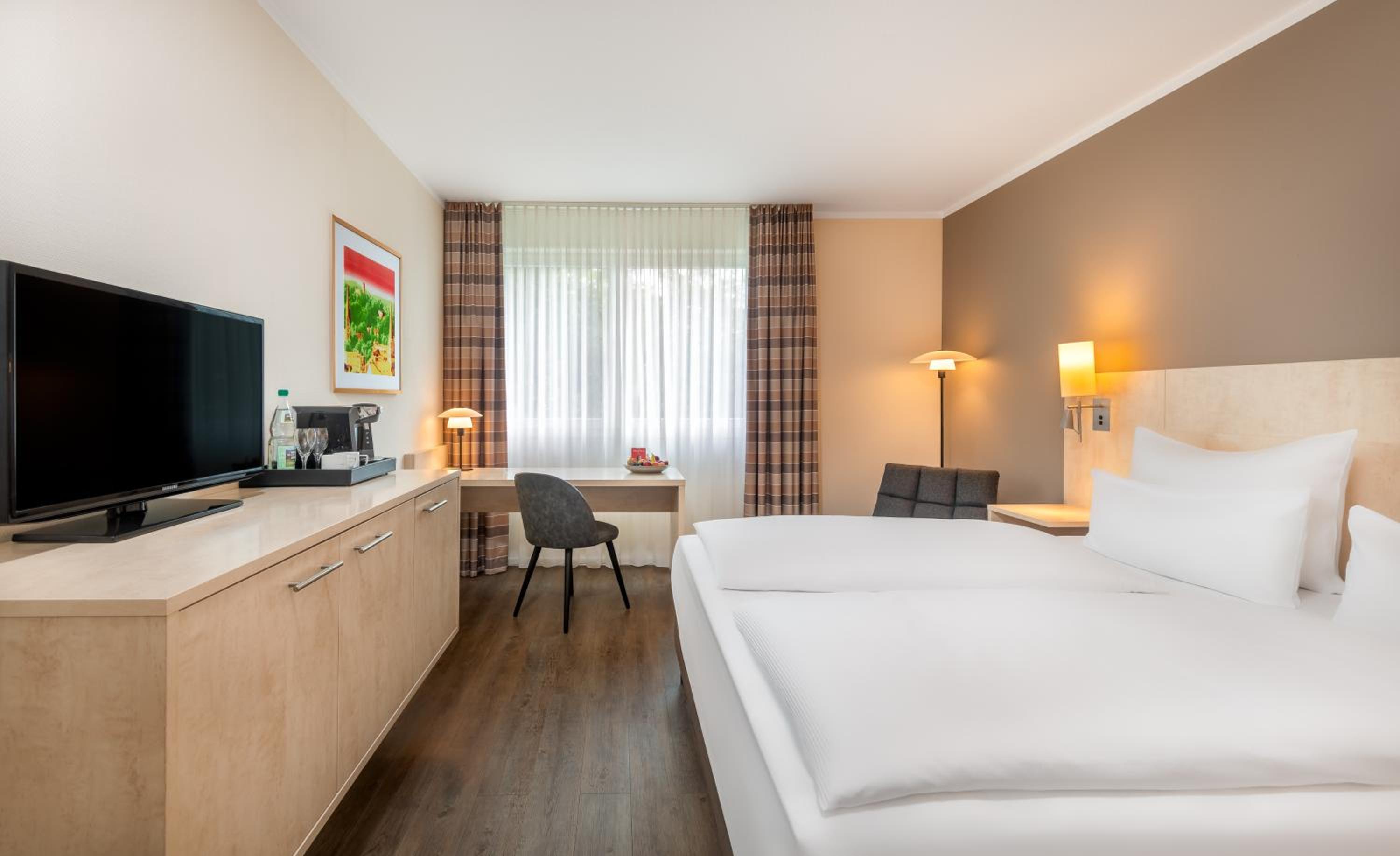 Superior King Room - Photo 8