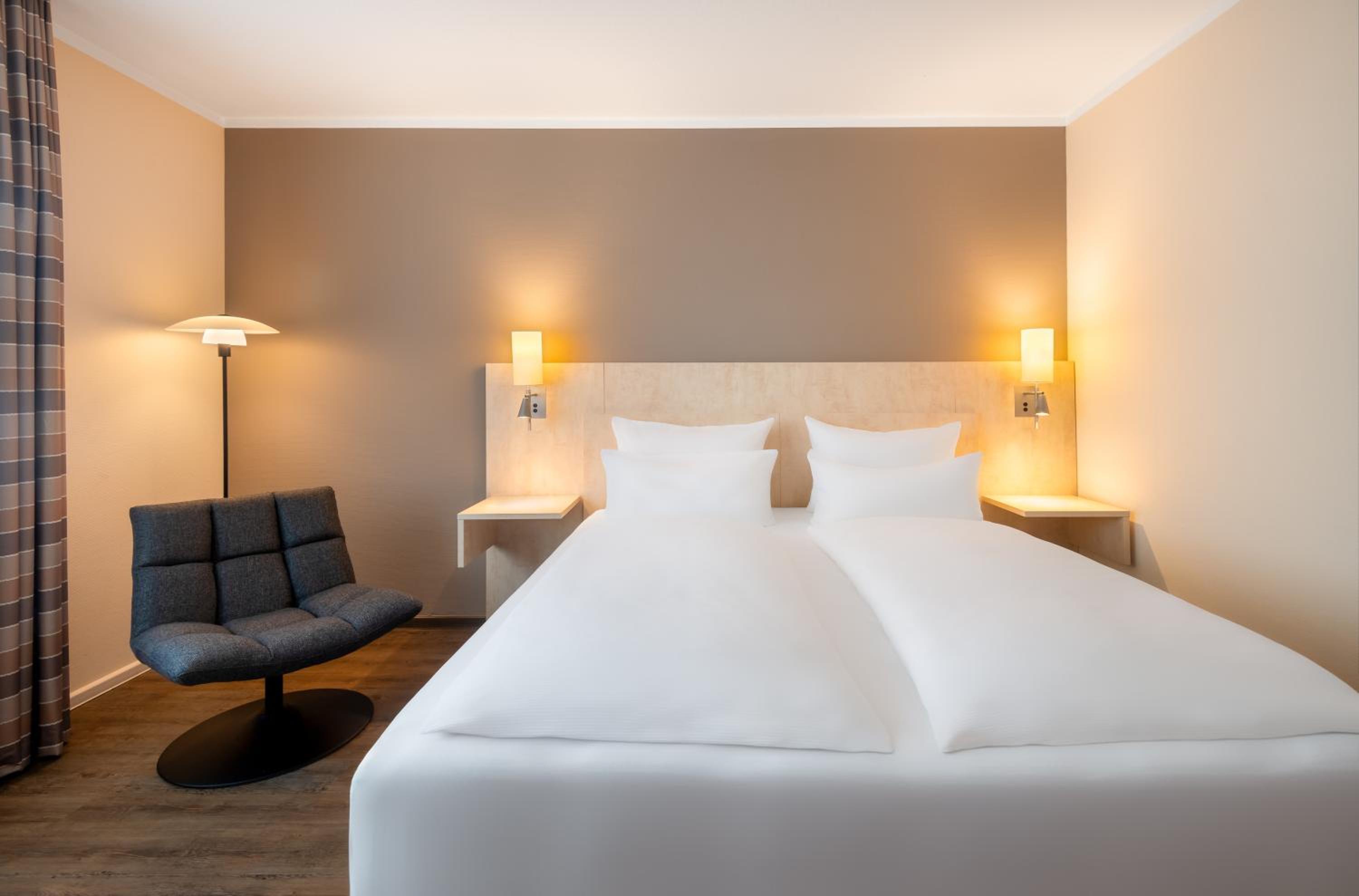 Superior King Room - Photo 6
