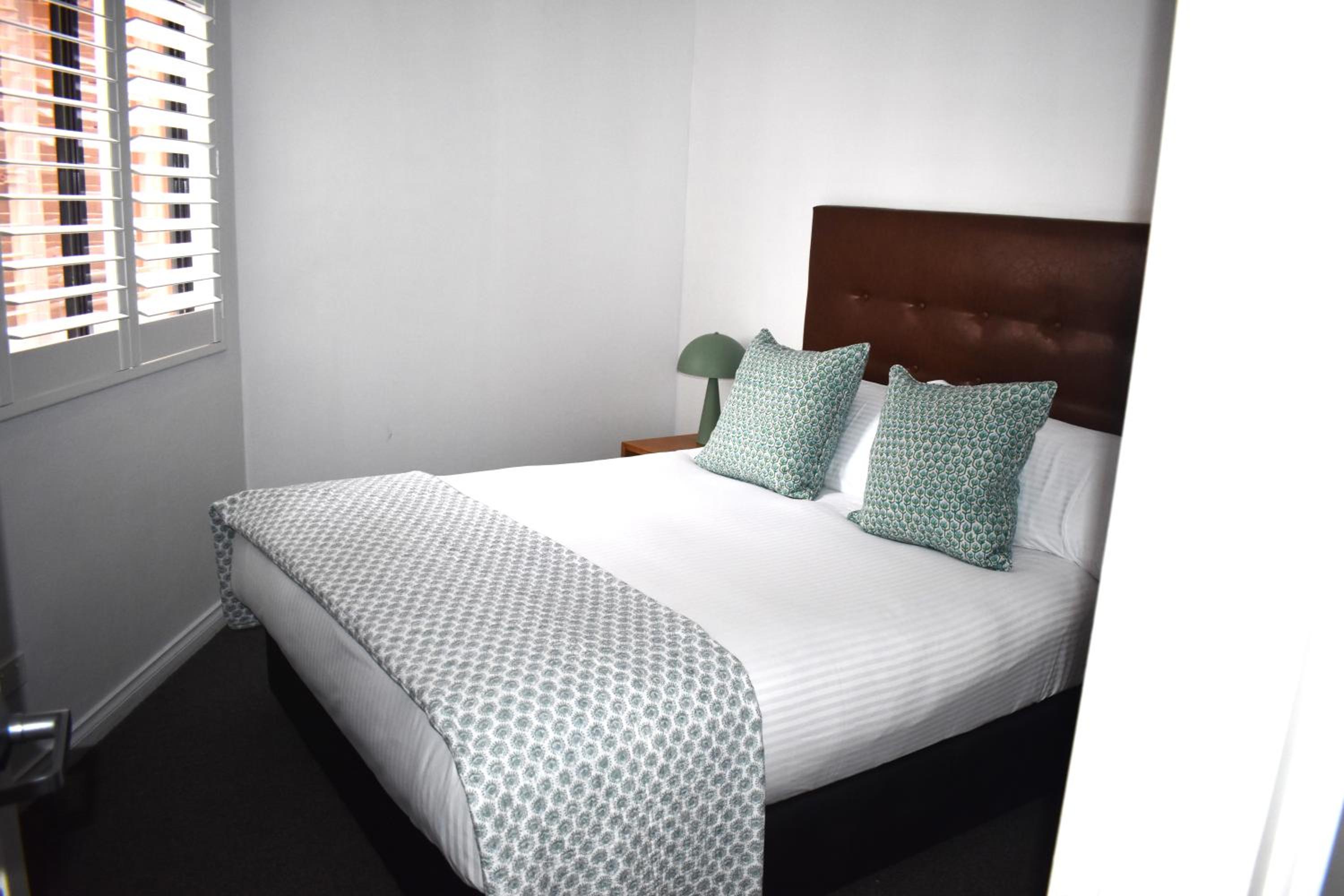 One-Bedroom Apartment with Balcony photo 2