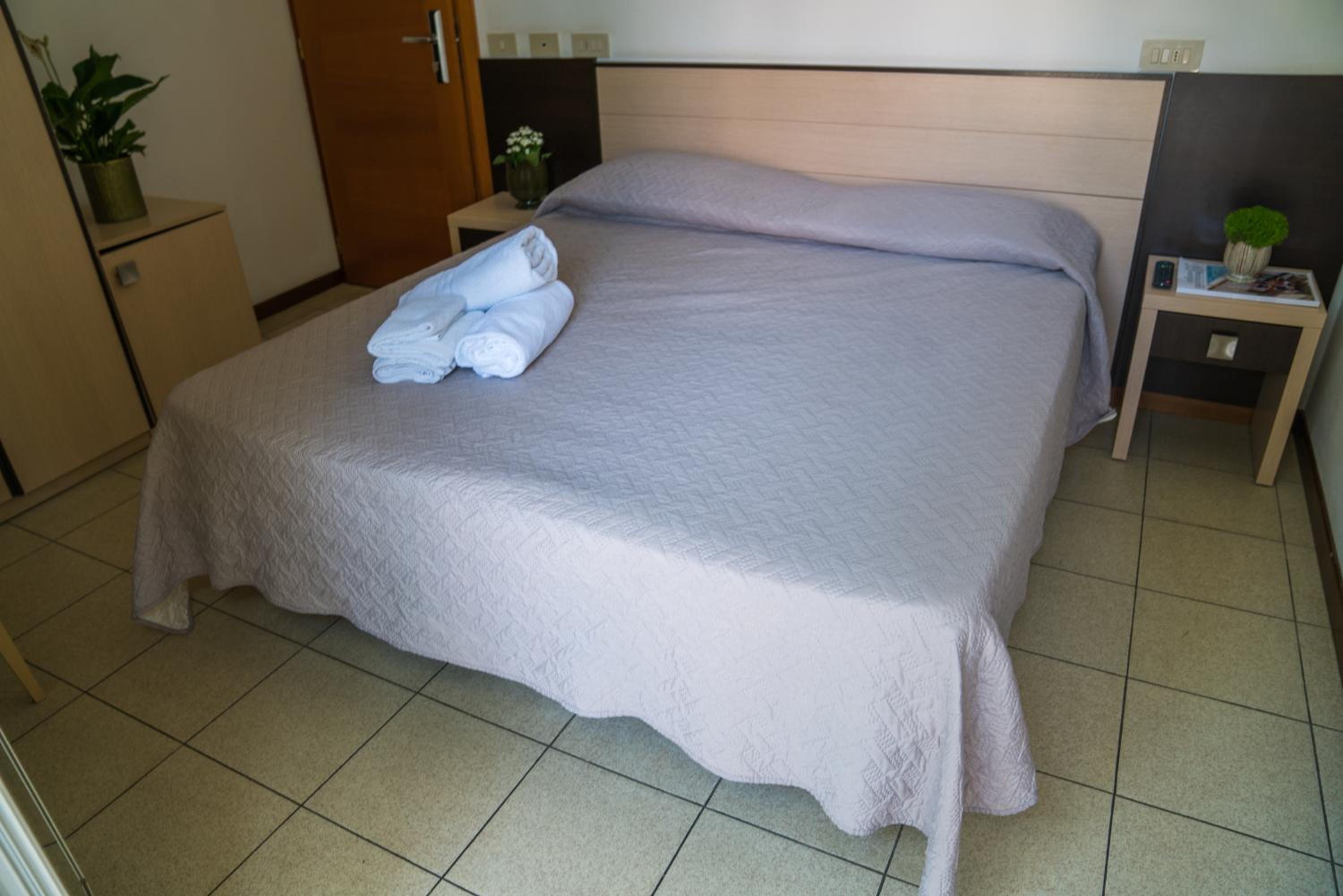 Quadruple Room - Photo 4