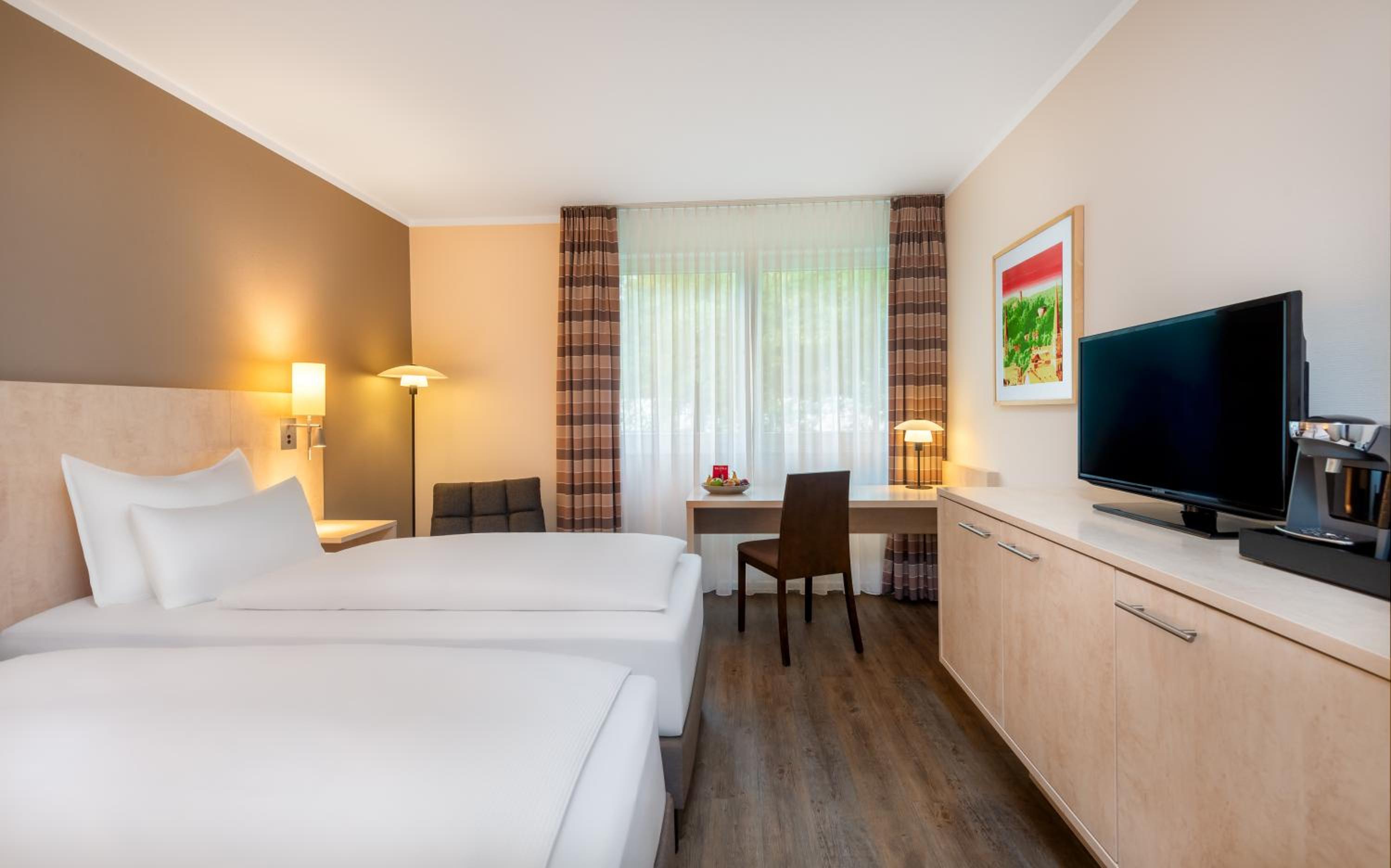 Standard Twin Room - Photo 5
