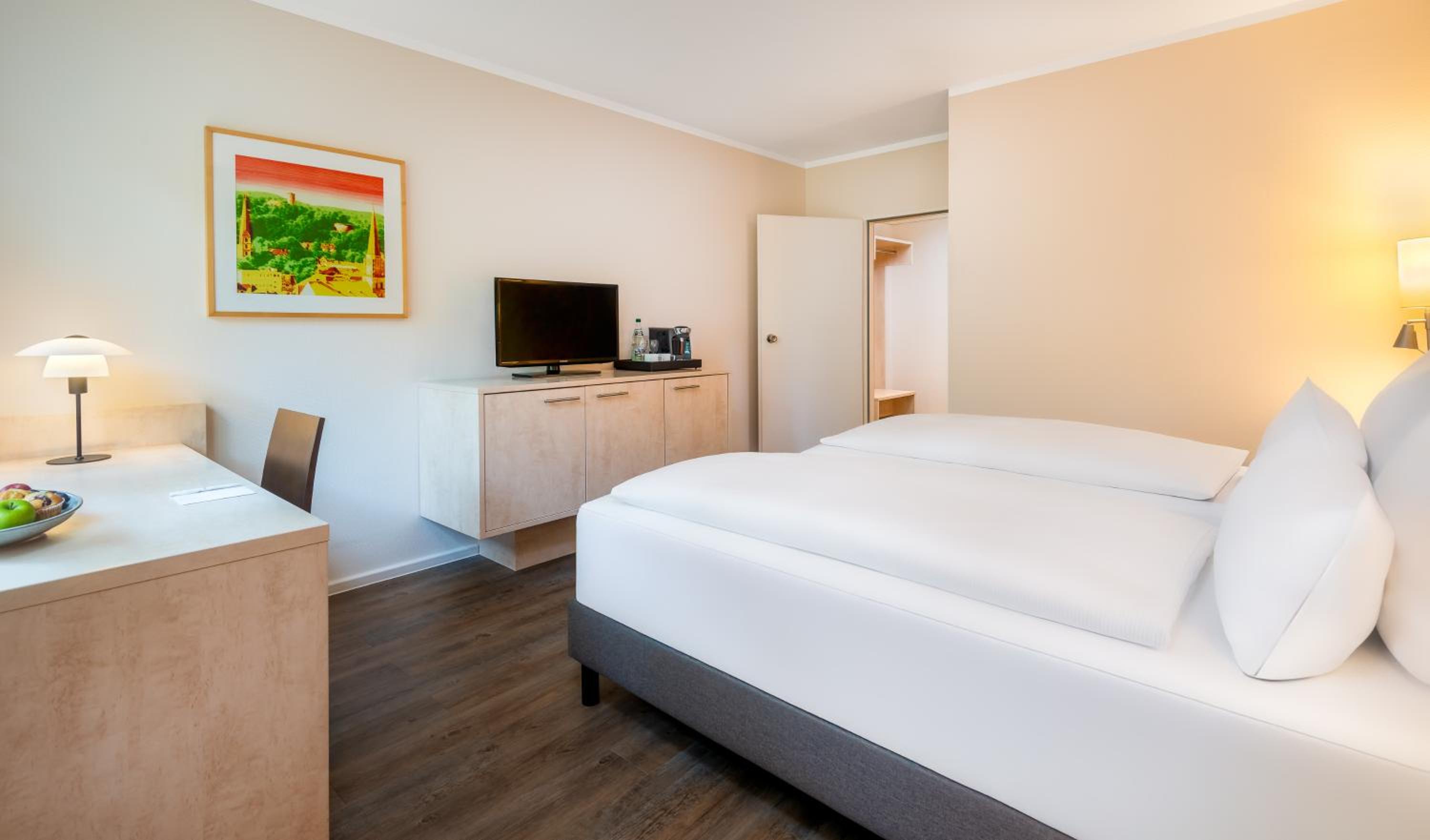 Standard Twin Room - Photo 6