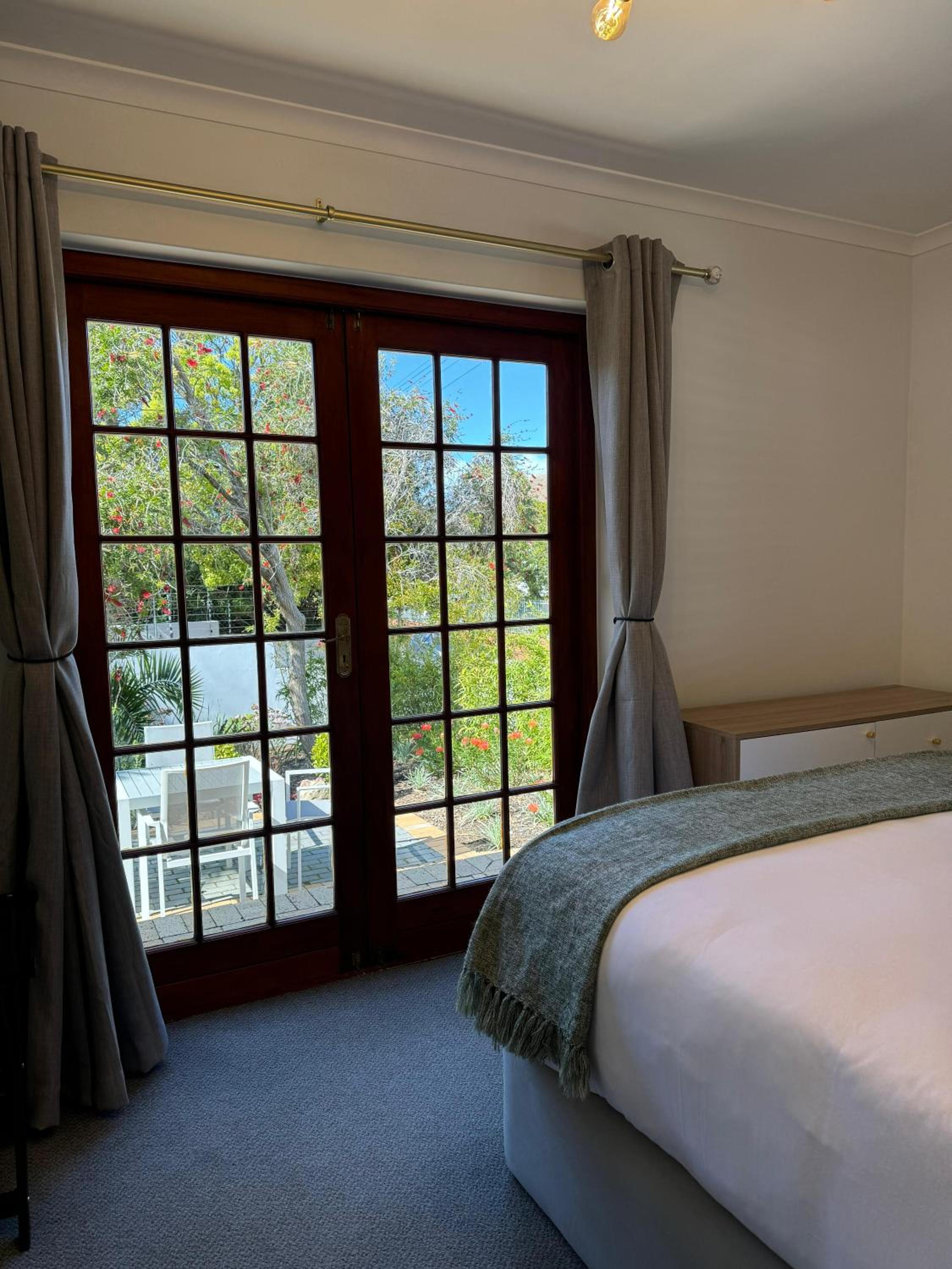 Two-Bedroom Suite - Photo 2