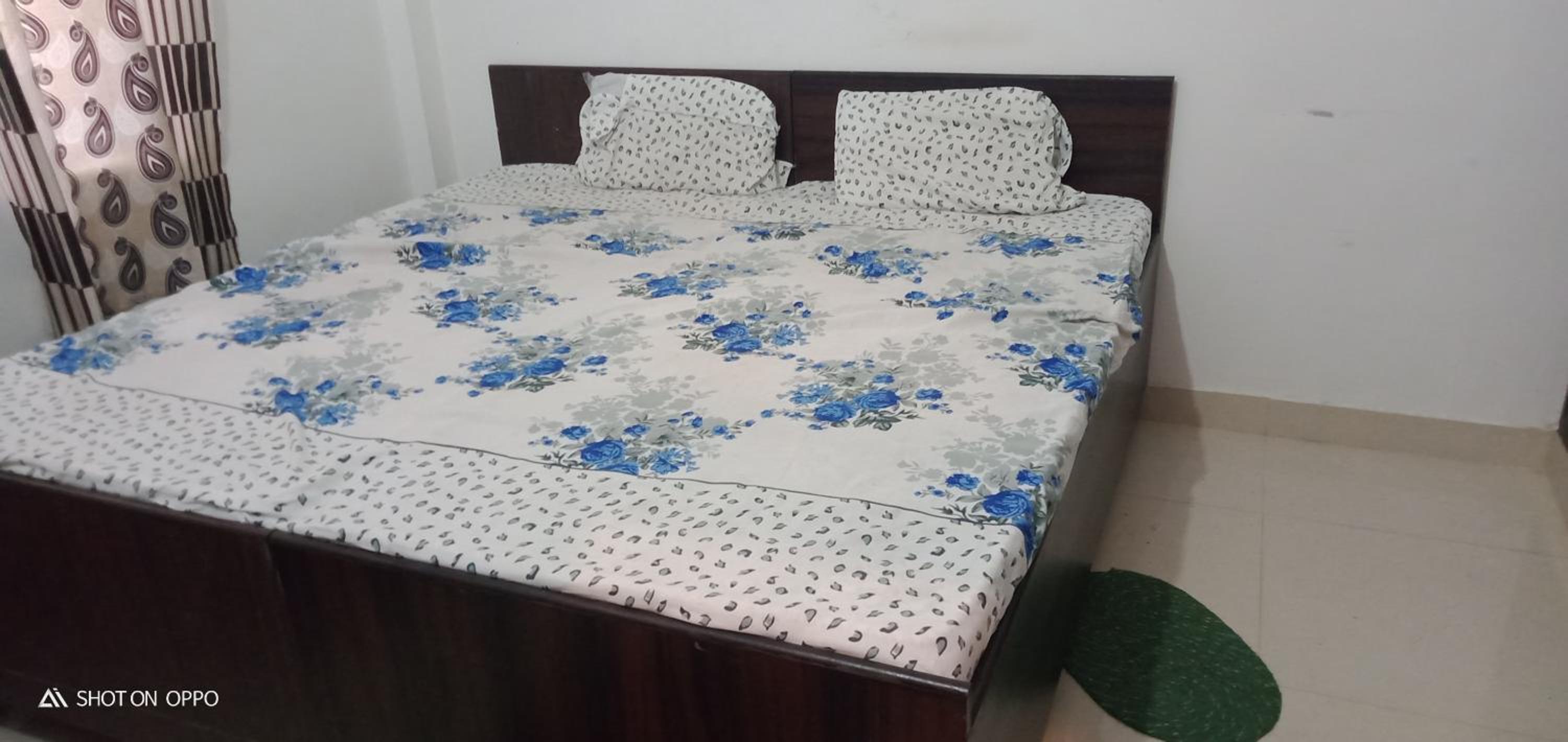 Single Bed In Dormitory Room photo 1