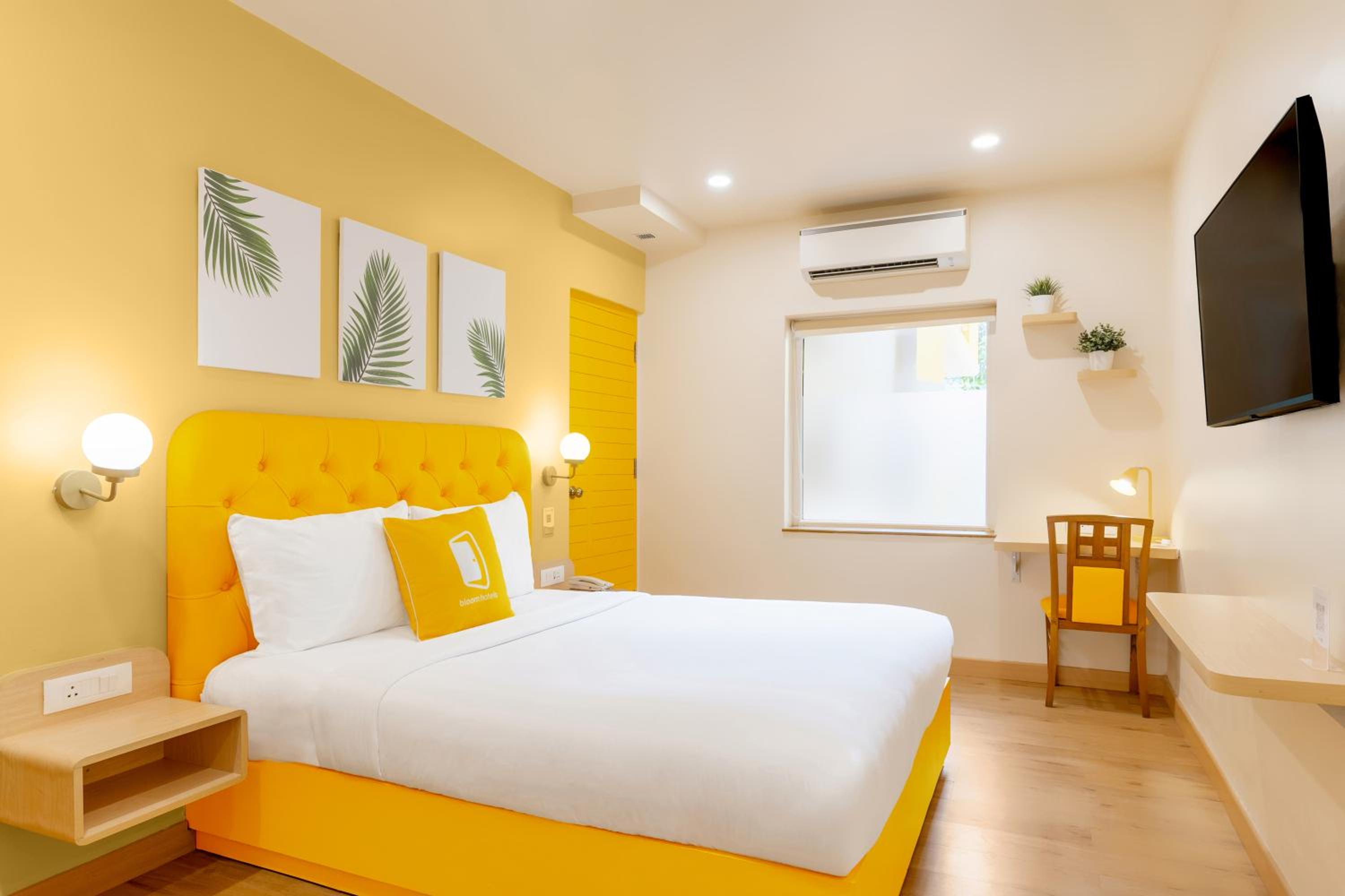 Standard King Room - Photo 4