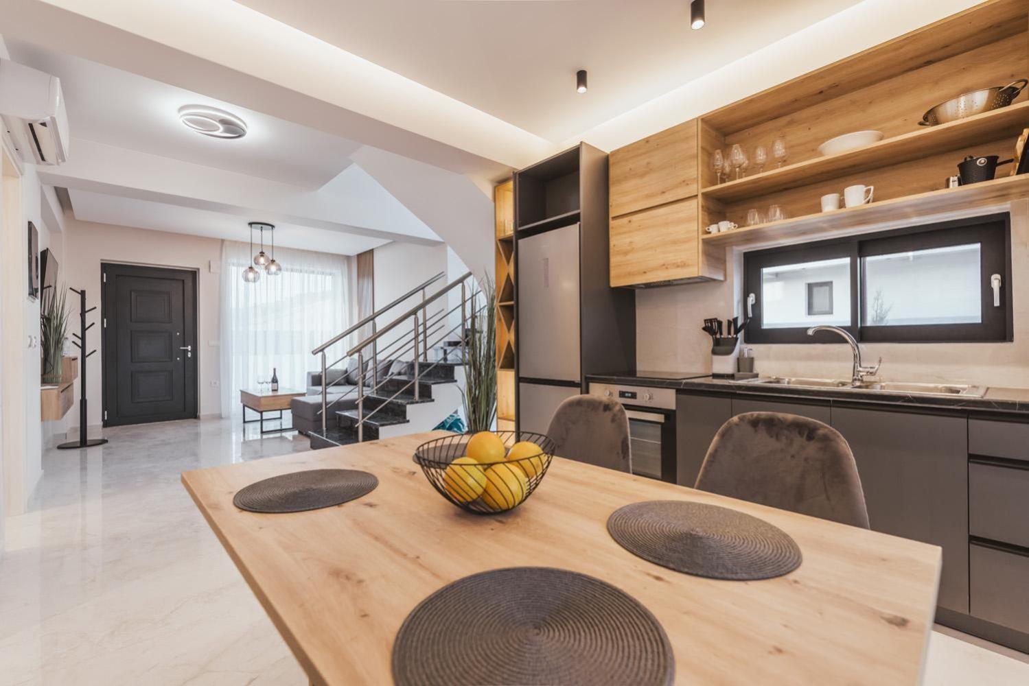 Villa photo 2