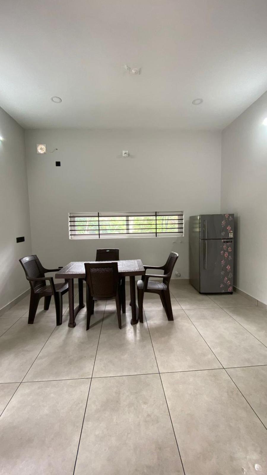 One-Bedroom House photo 3