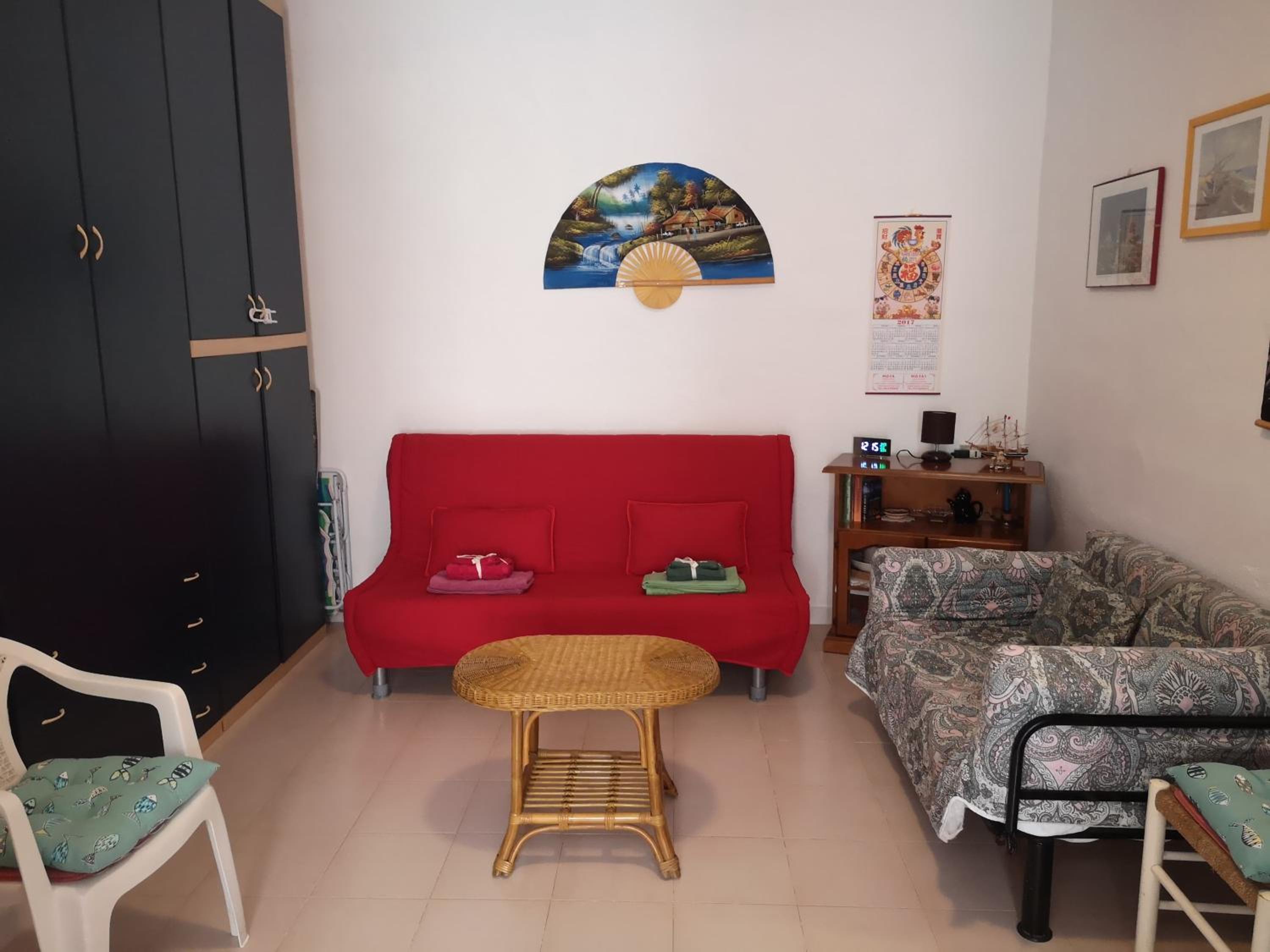 One-Bedroom House photo 1