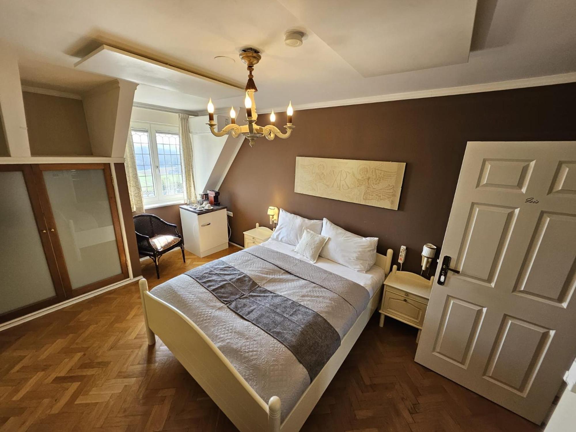 Double Room with Mountain View