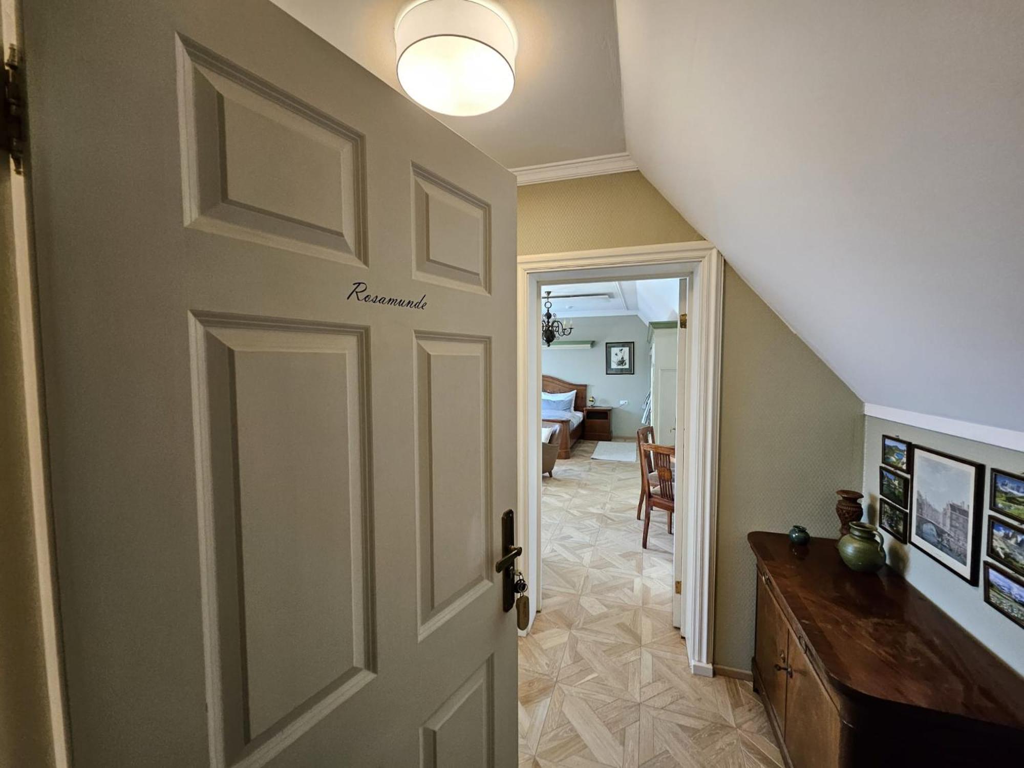 Deluxe Family Suite