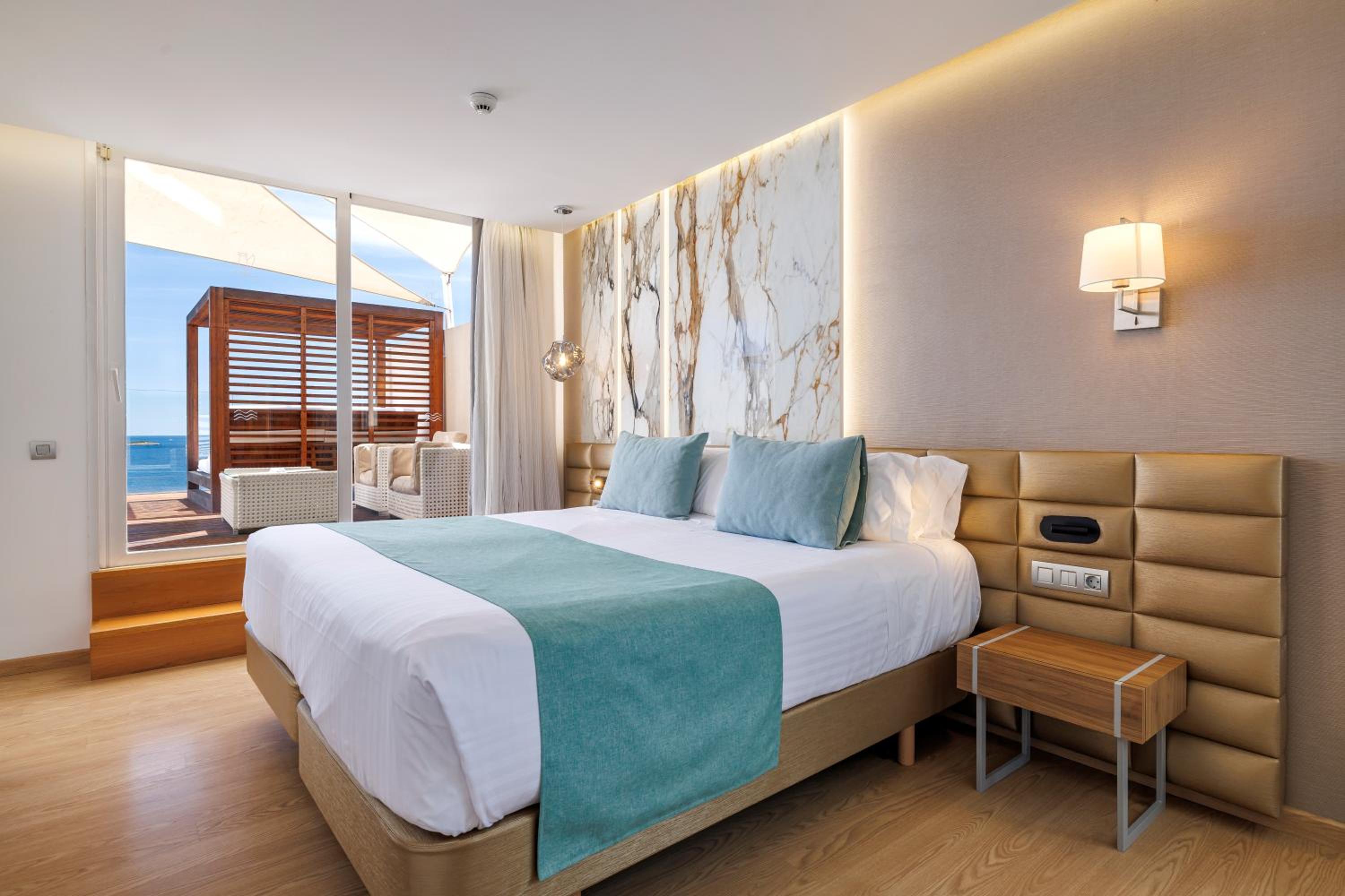 Suite Penthouse con vista al mar y jacuzzi - Acceso gratuito al spa