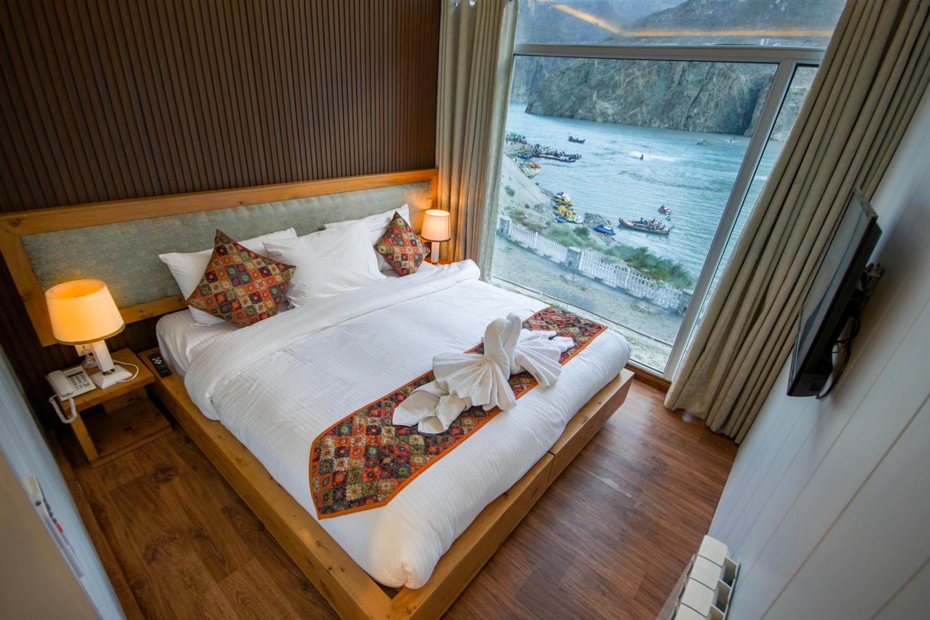 Suite With Lake View photo 2