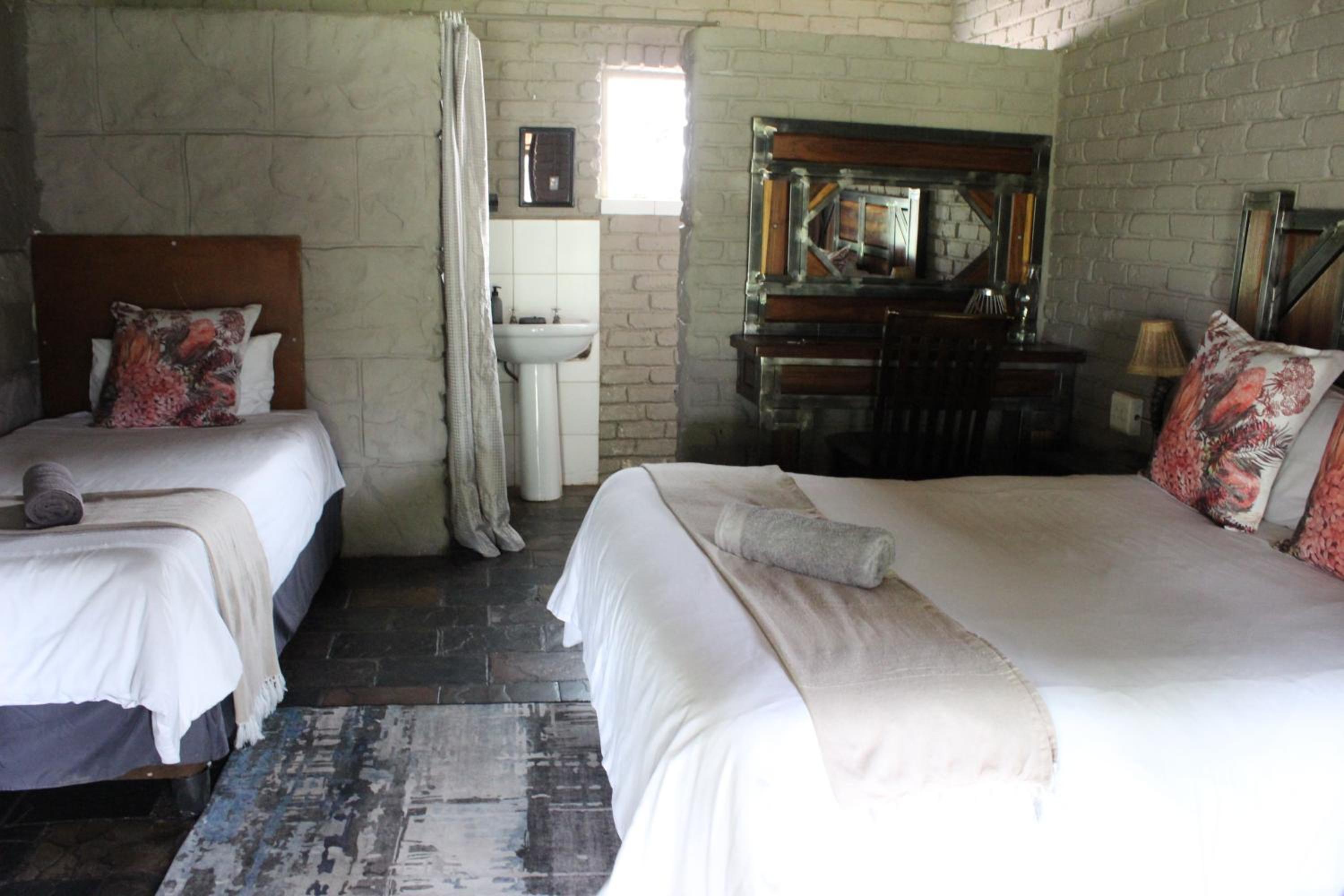 Deluxe Triple Room - Photo 3
