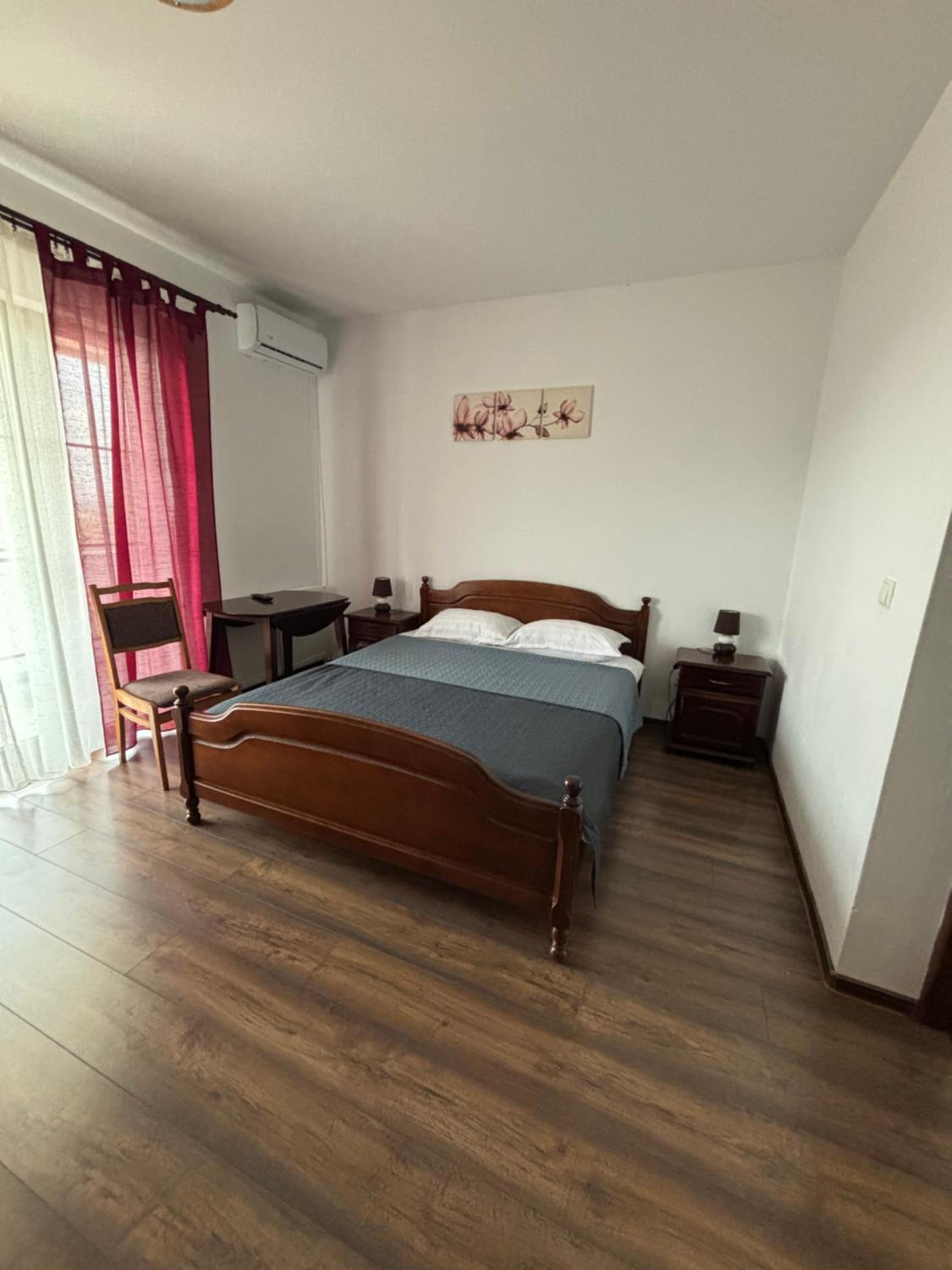 Triple Room with Balcony - Photo 15