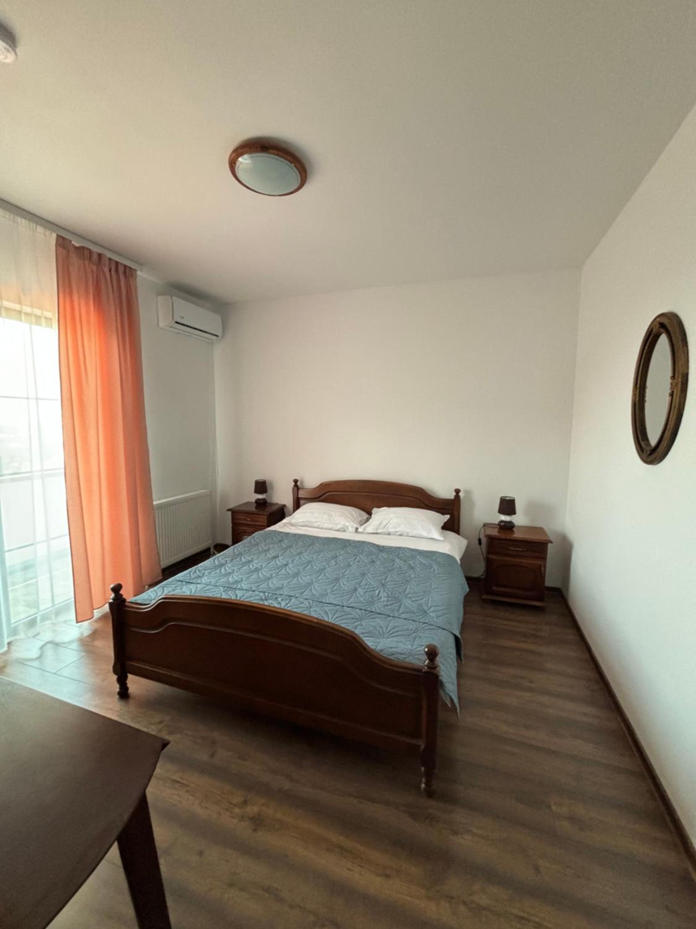 Double Room with Private Bathroom - Photo 16