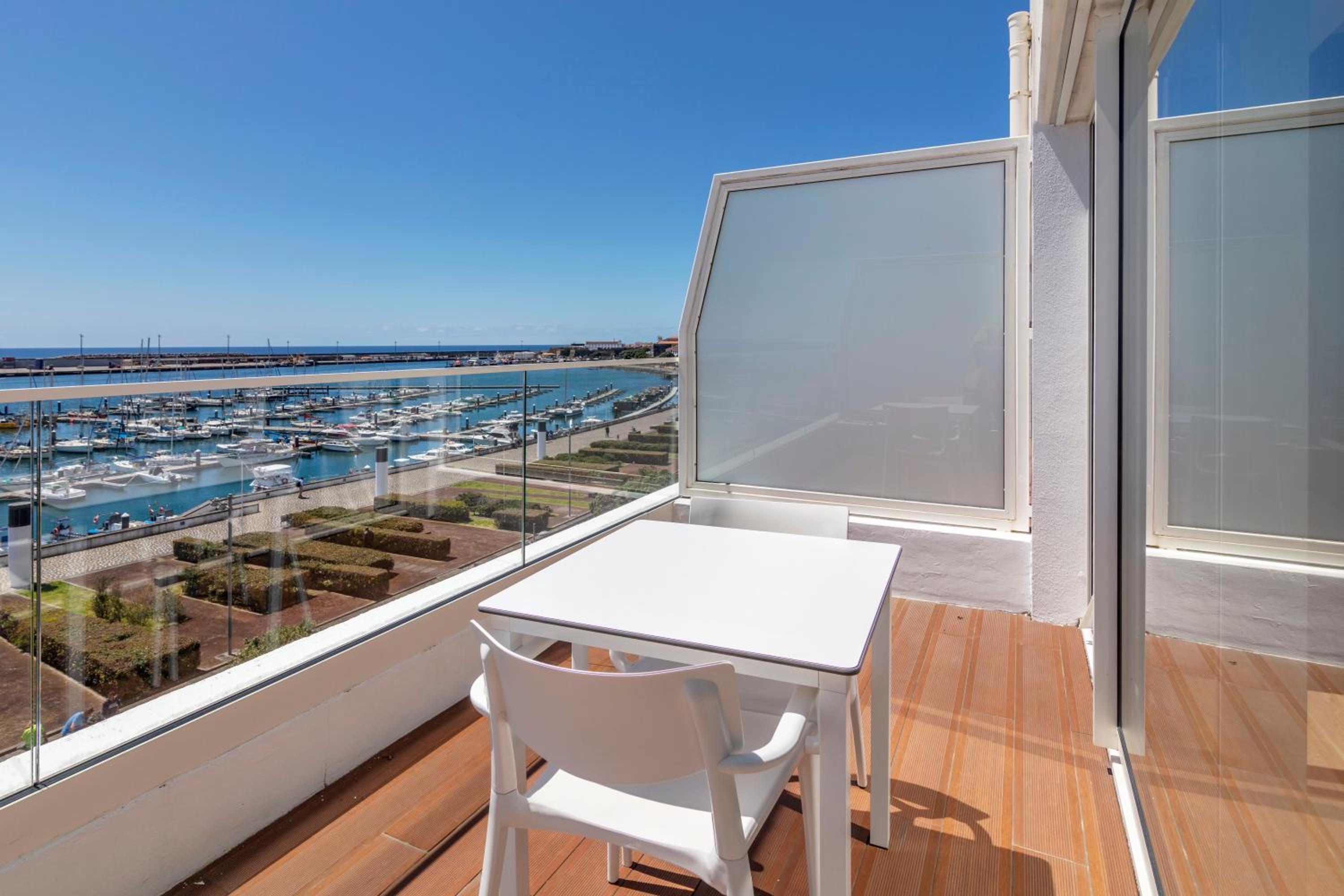 Superior Twin Room With Sea View